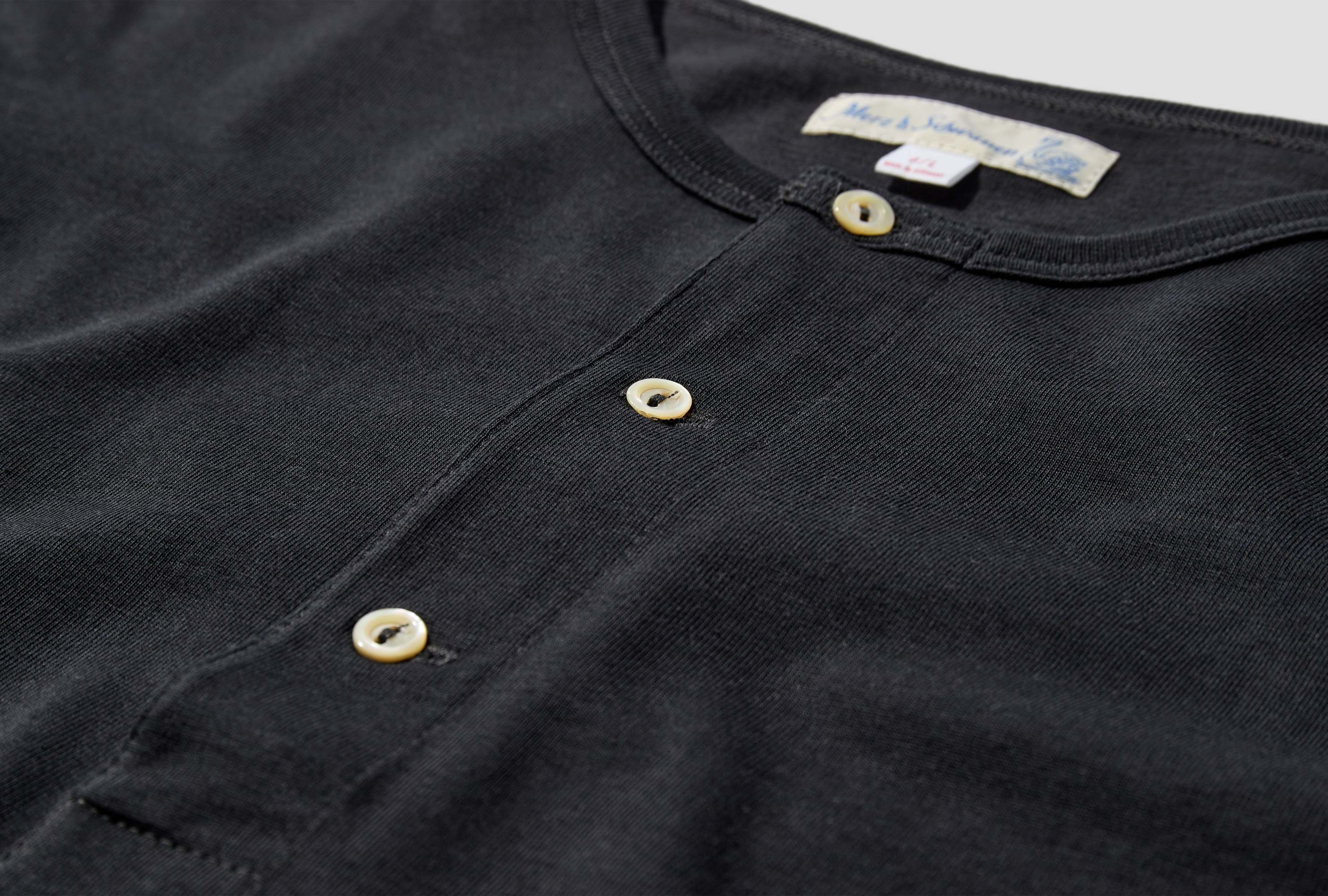 Merz B Schwanen 206 Loopwheeled Henley In Black