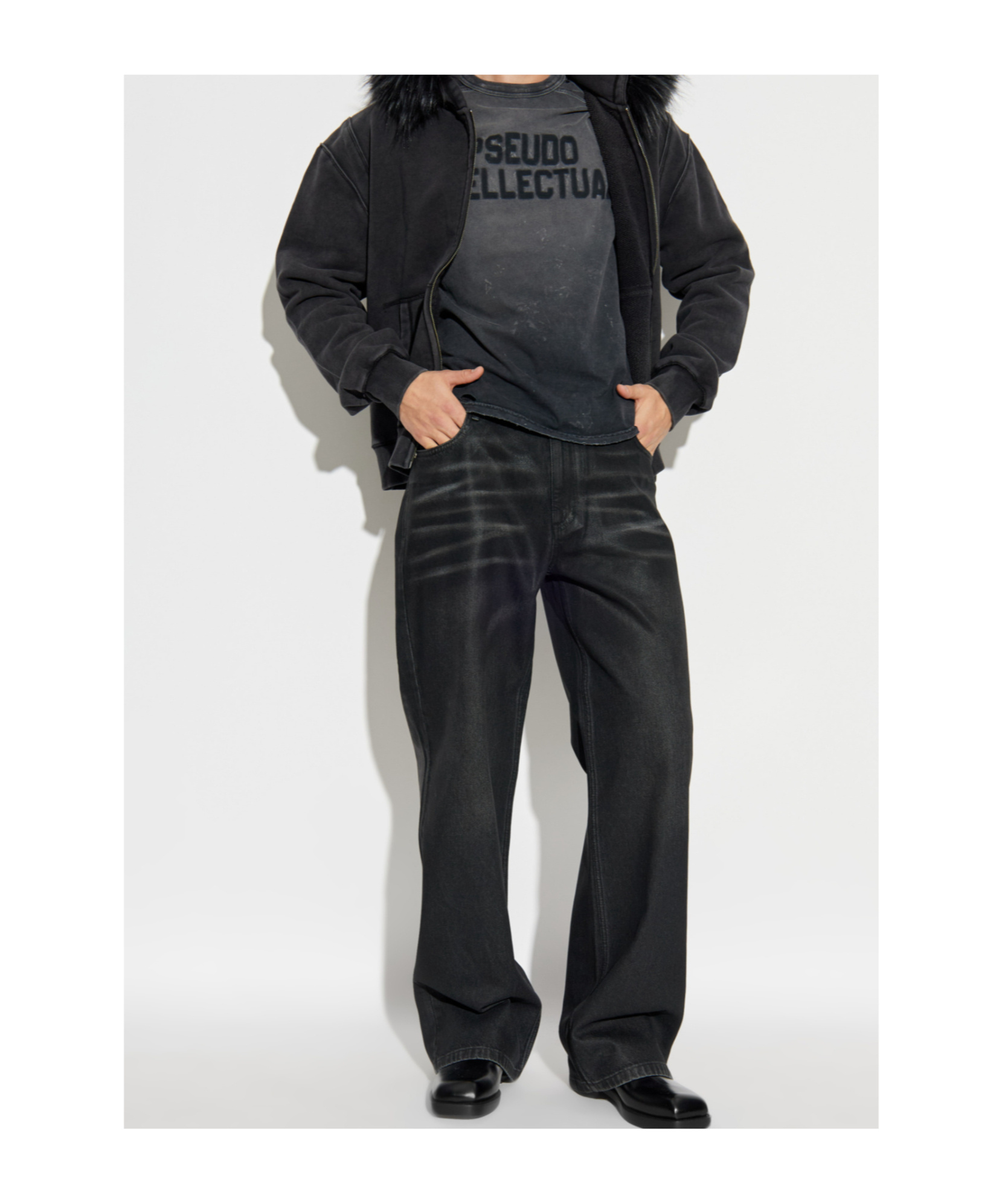 Misbhv Austin Coated Jeans In Black
