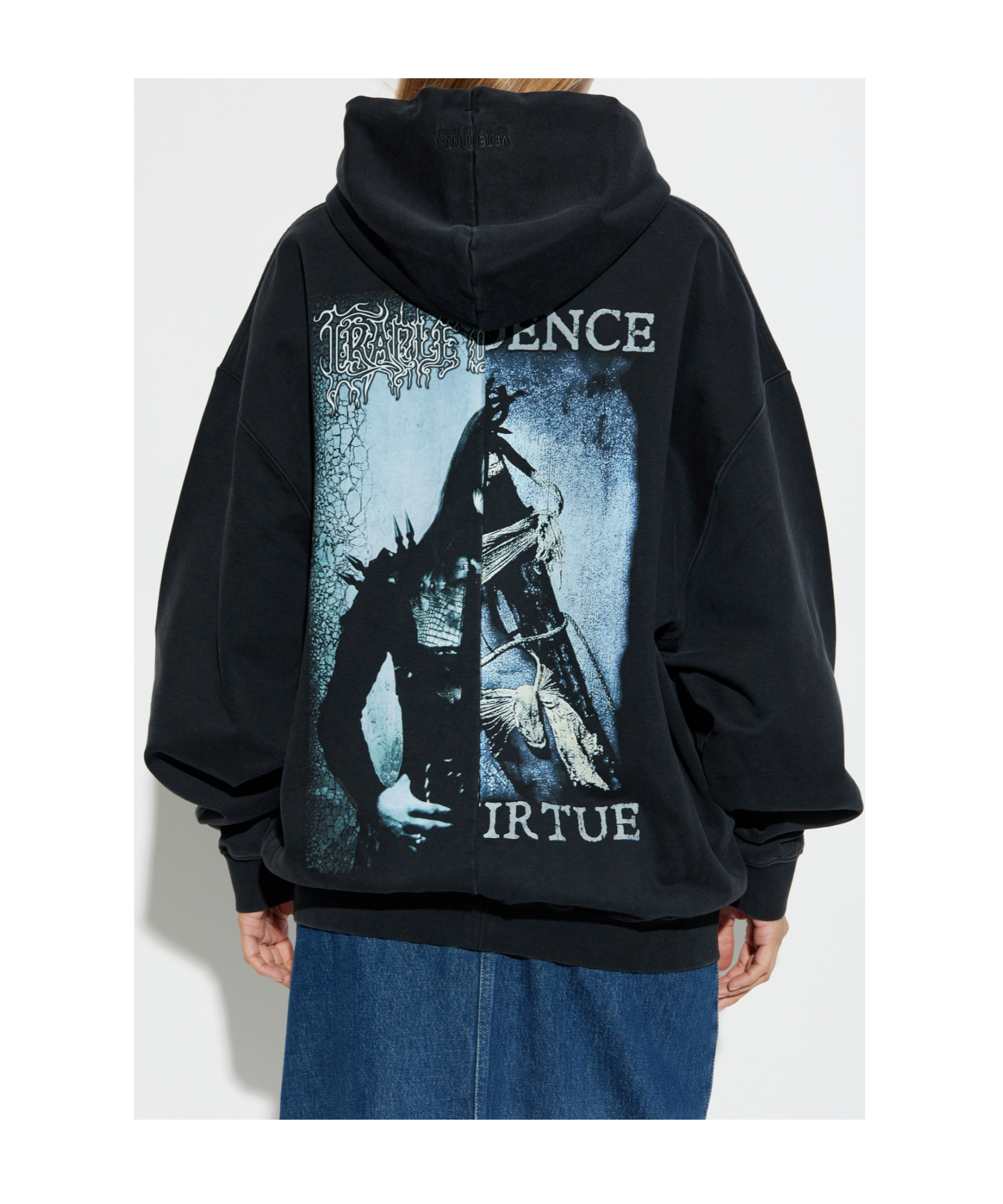 Vetements Zip-up Hooded Sweatshirt In Black
