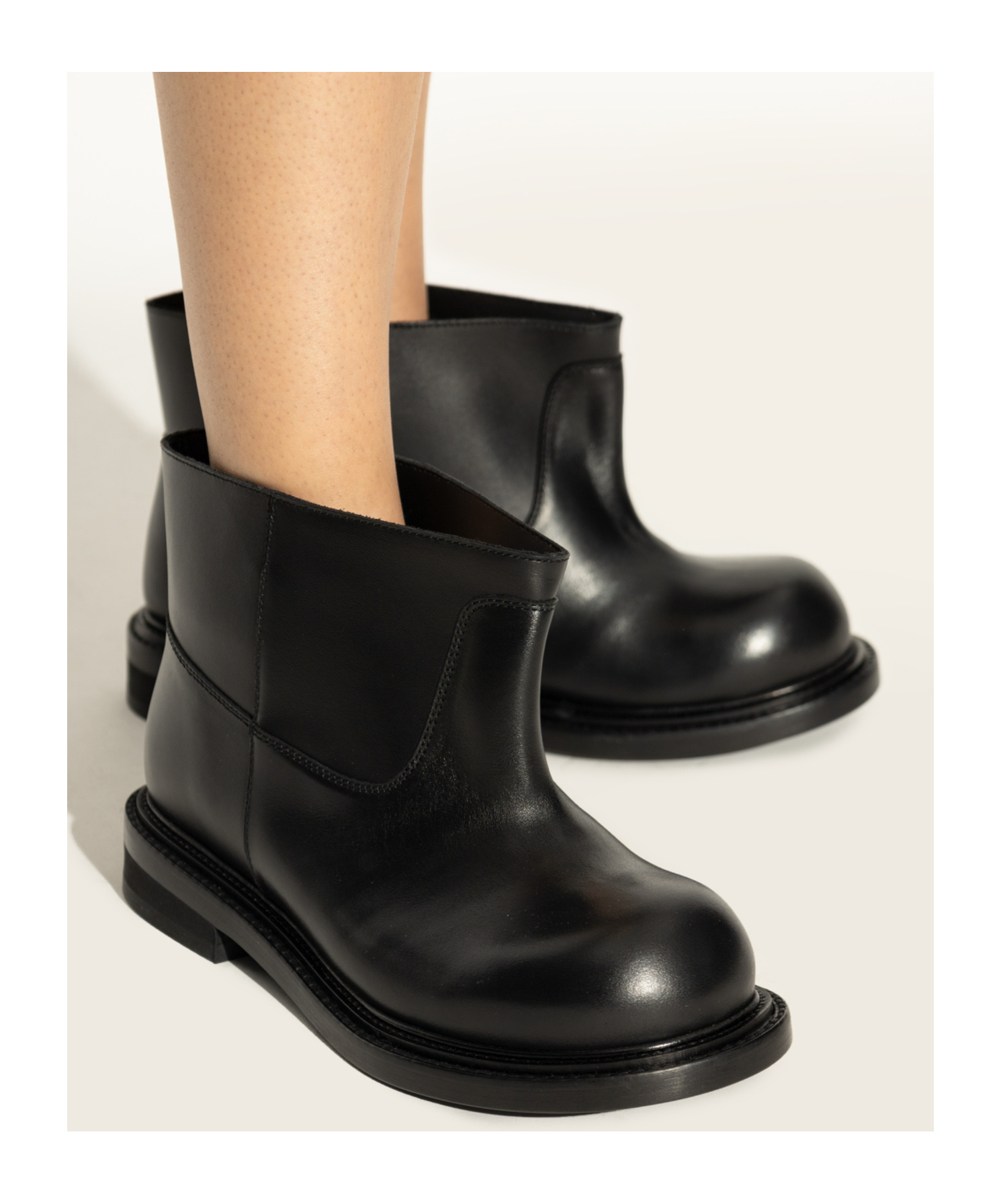 Moschino Round-toed Ankle Boots In Black