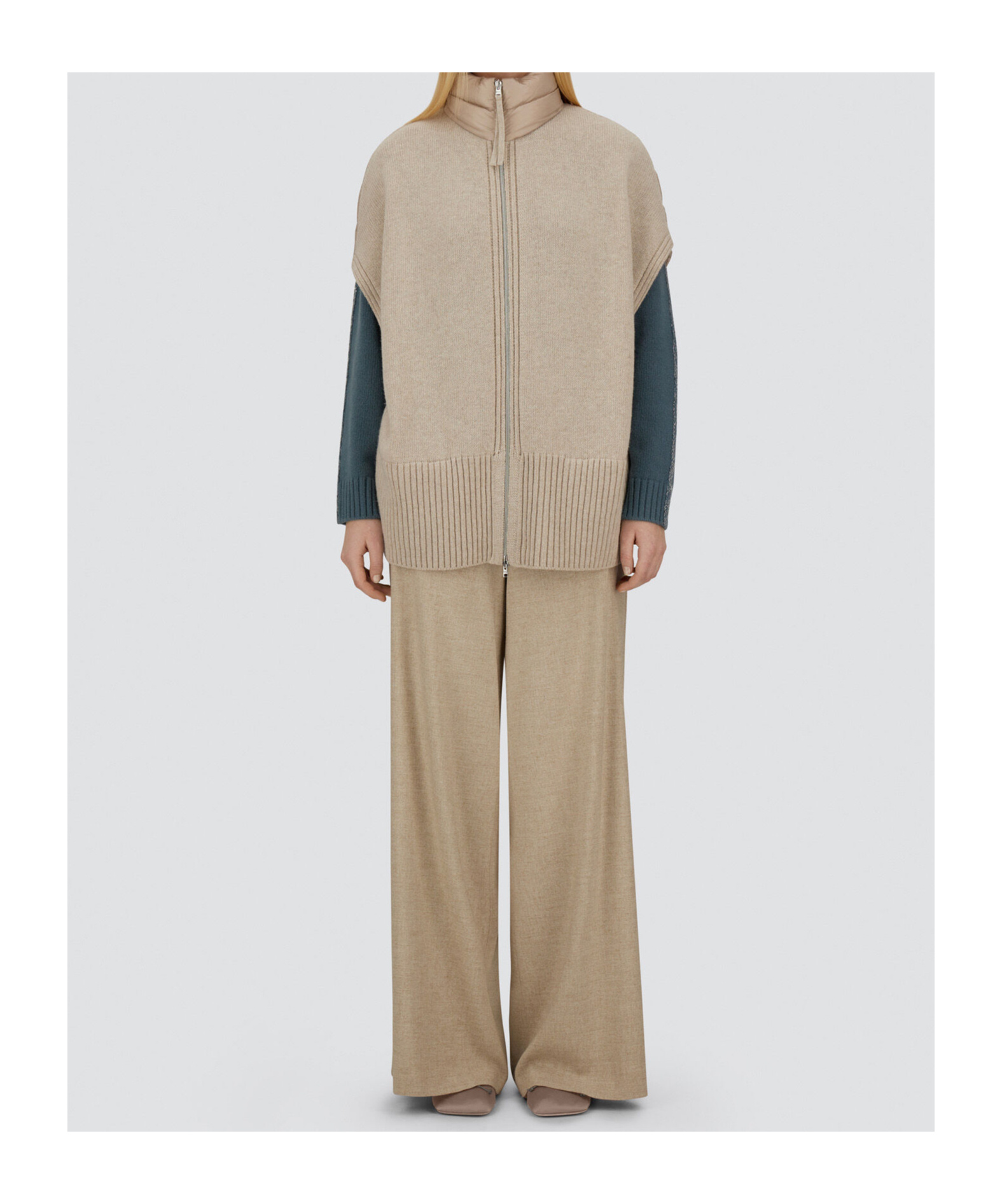Herno Ribbed Knit Down Cape