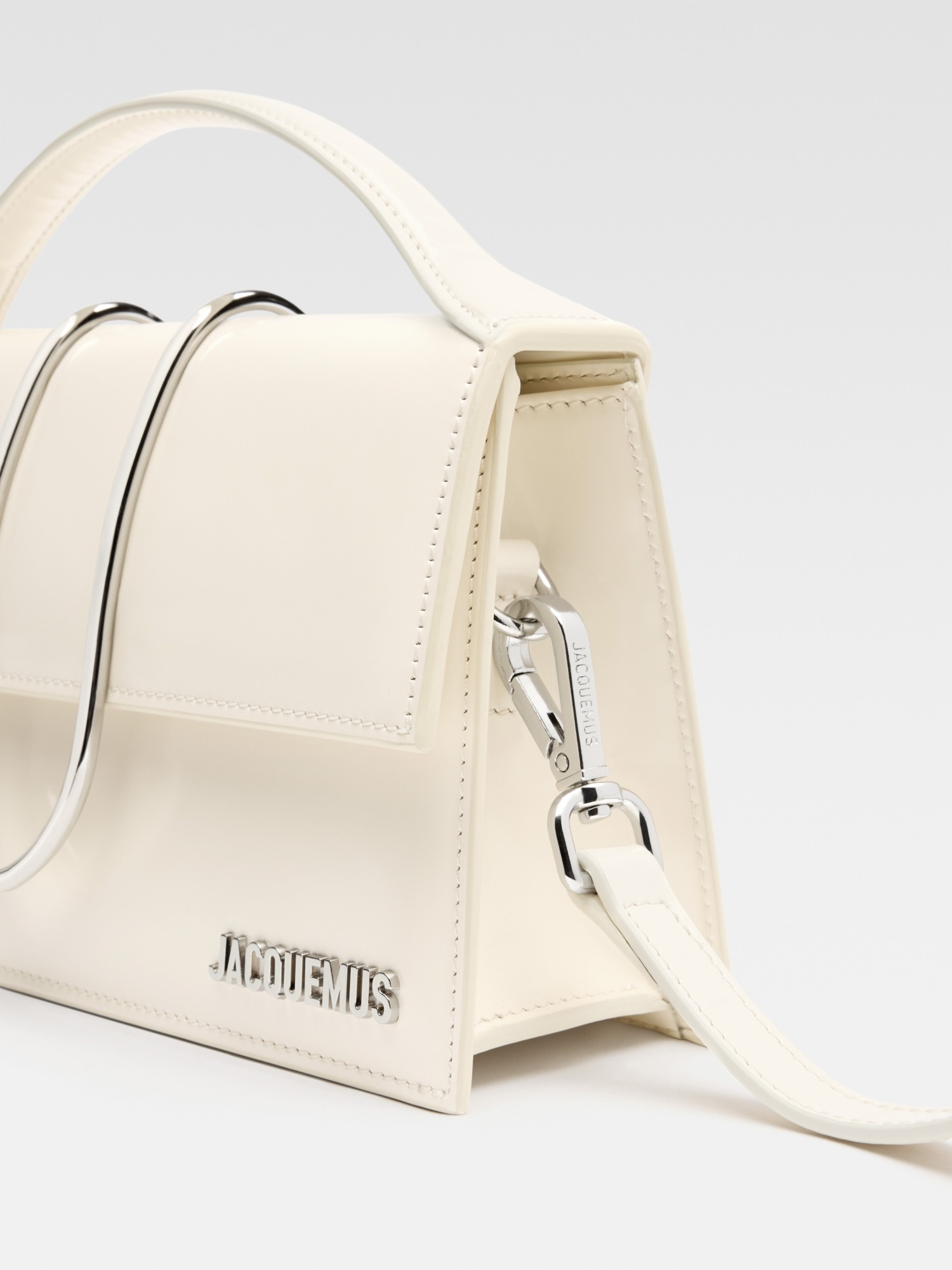 Jacquemus Flip Shoulder Bag In White
