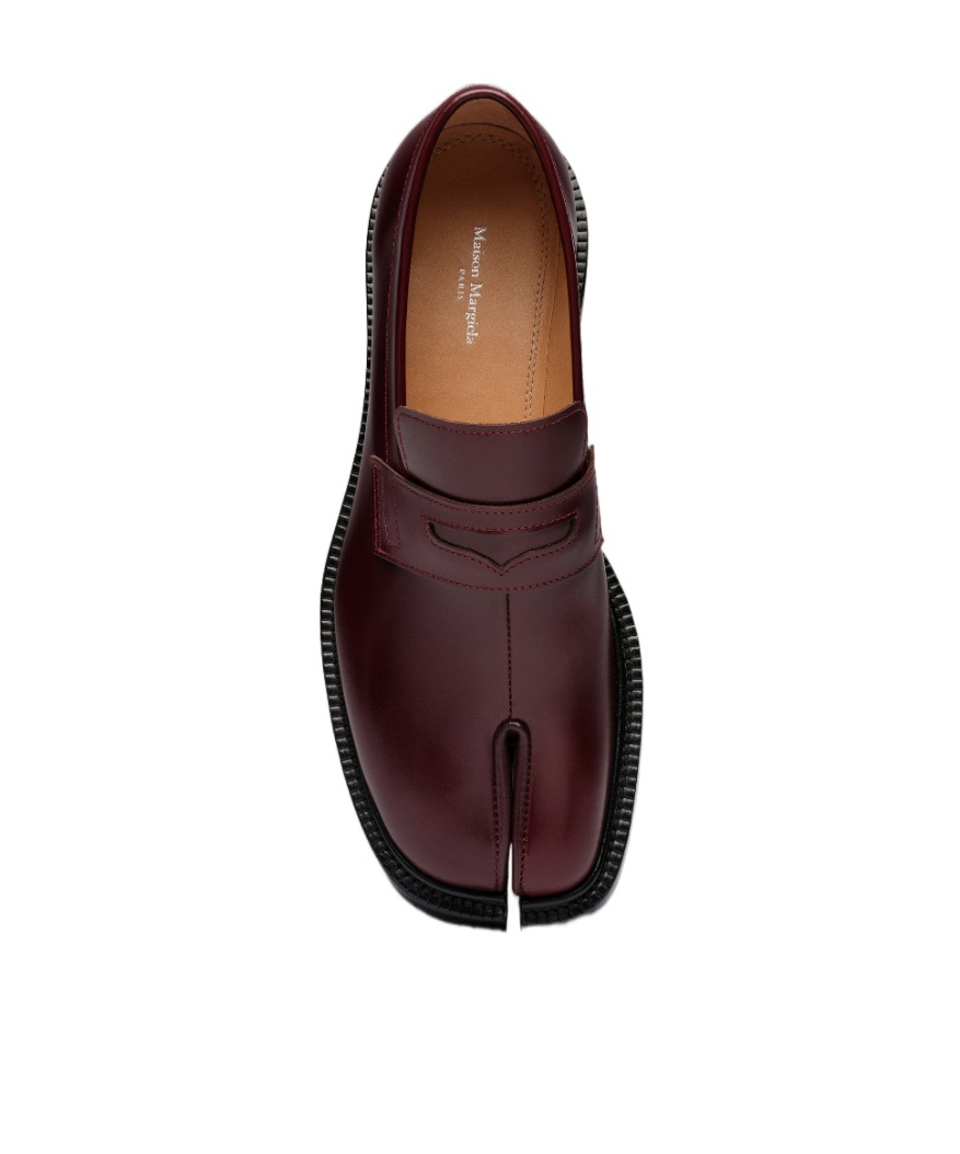Maison Margiela Tabi Split-toed Loafers In Brown