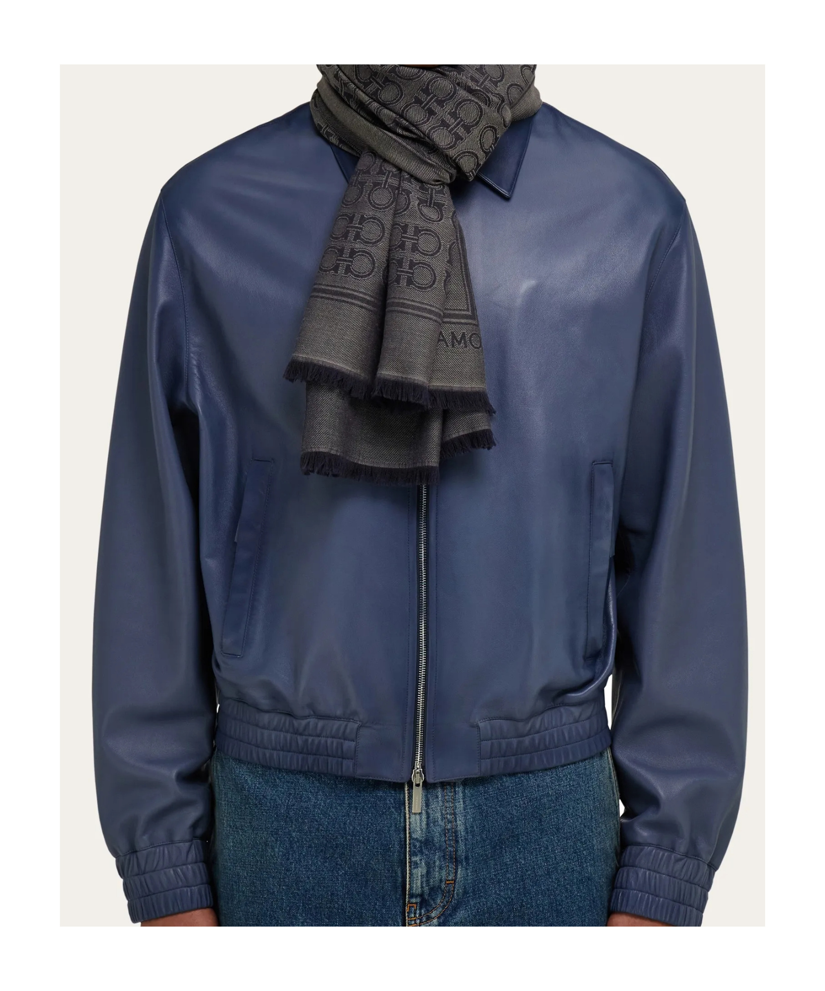 Ferragamo Gancini Fringed Scarf In Gray