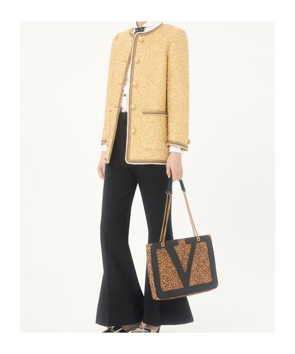 Valentino Garavani Viva Superstar Medium Shopping Bag In Calfskin With Pony Effect In Brown