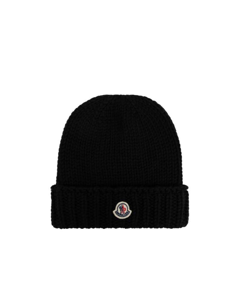 Moncler Logo Patch Beanie In Black
