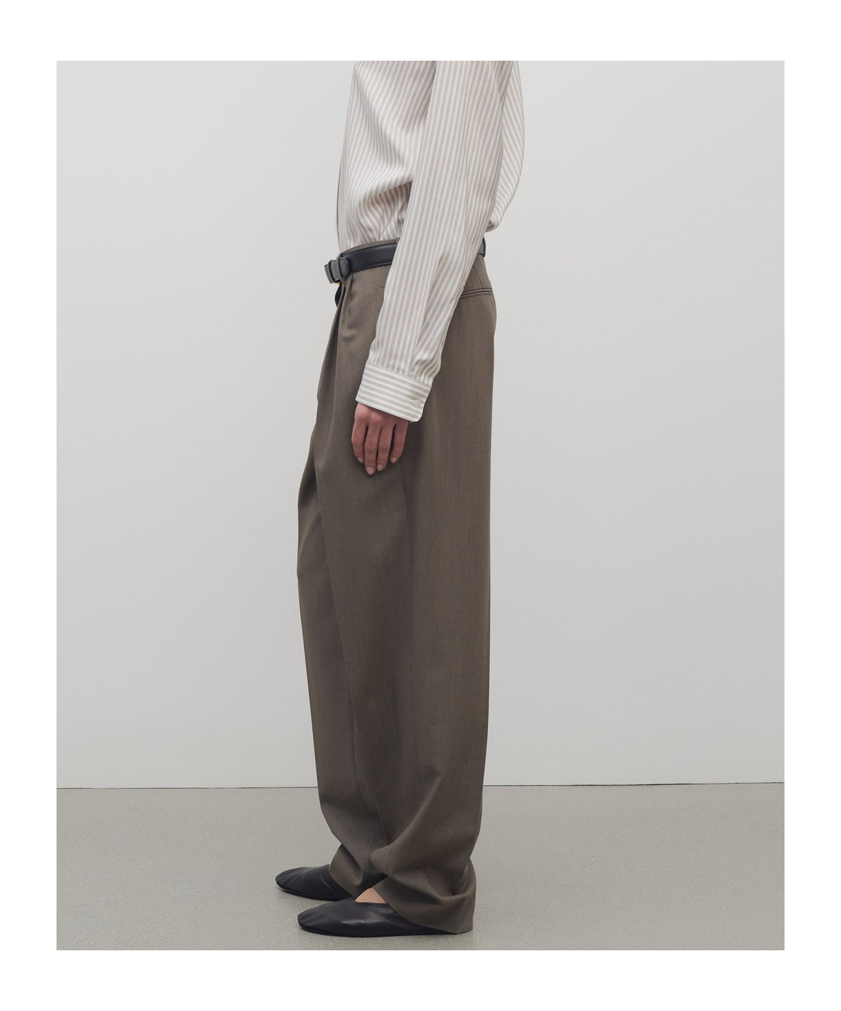 The Row Bryce Pant In Wool And Silk In Gray