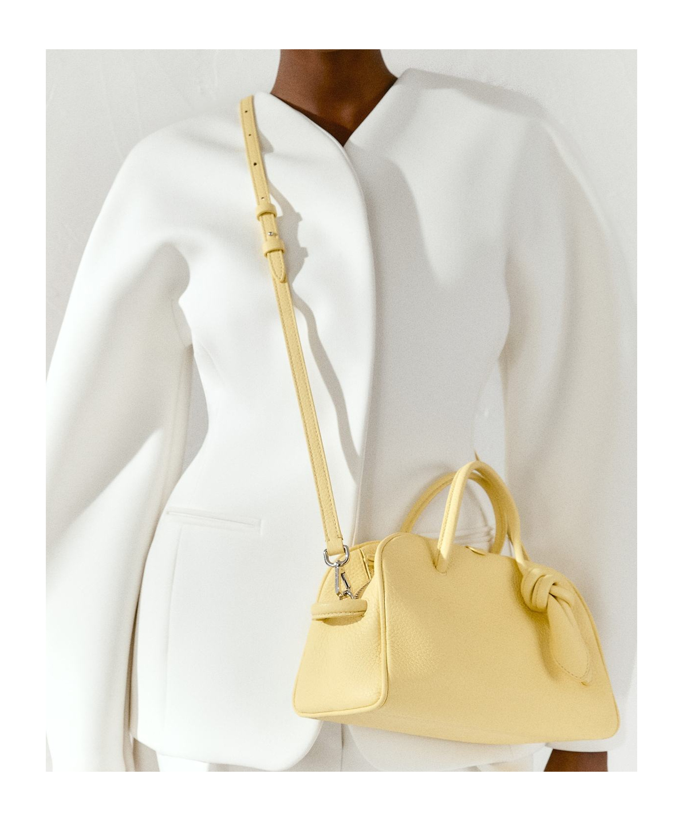 Jacquemus Zippered Shoulder Bag In Yellow