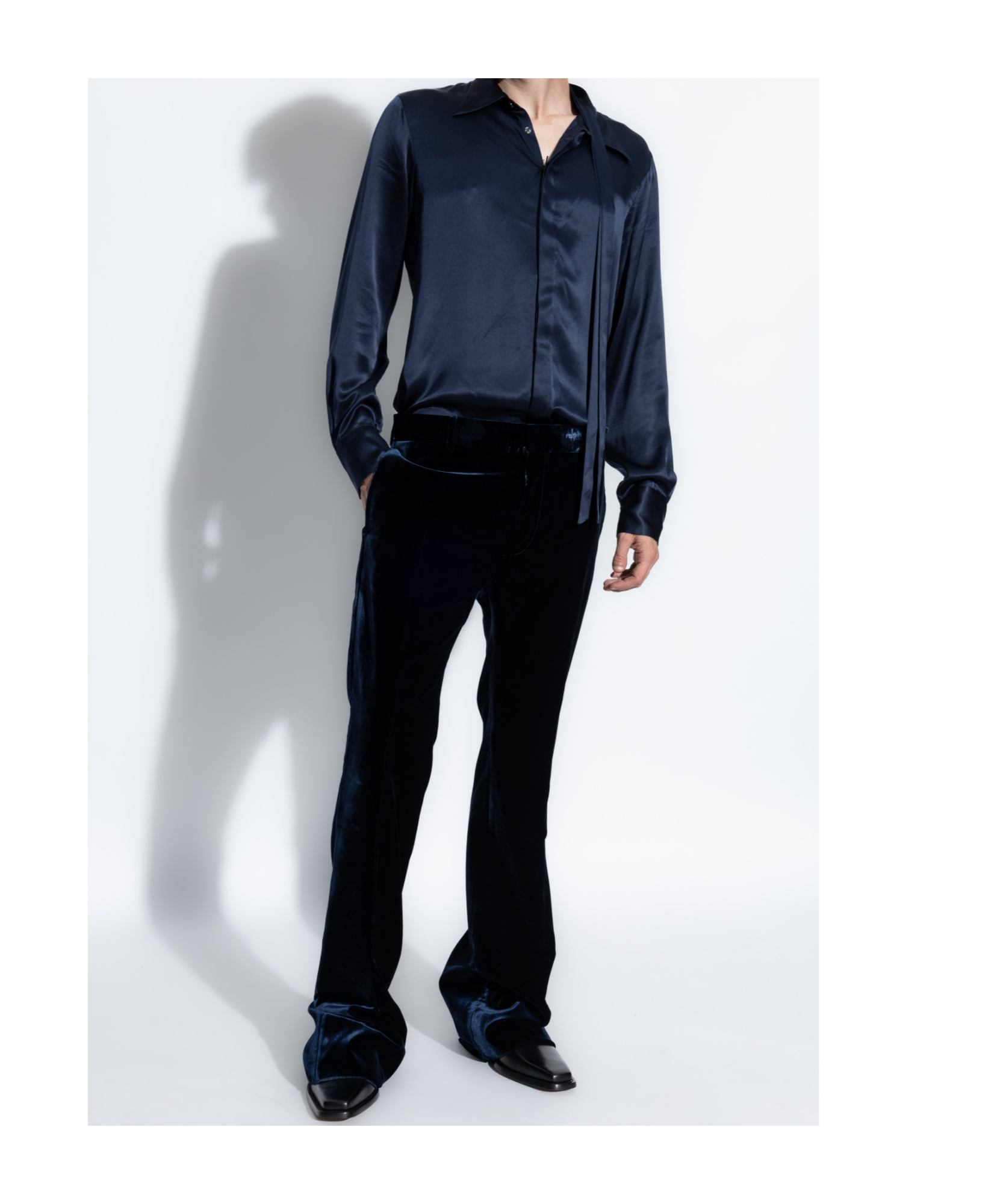 Dsquared2 Velvet Casual Pants In Black