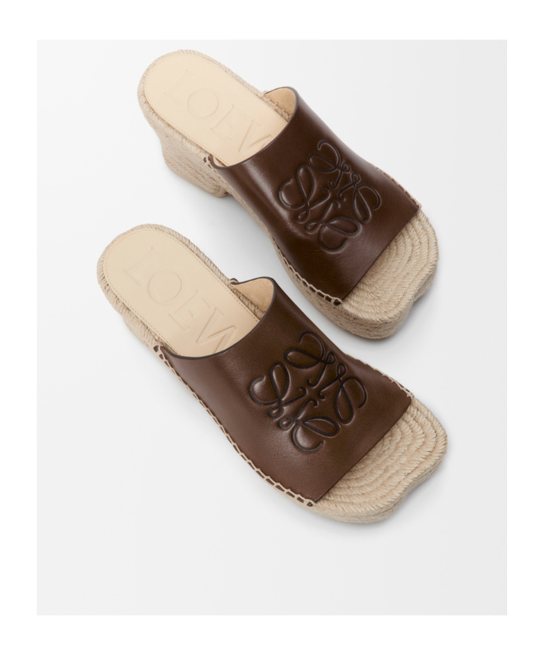 Loewe Petal Platform Espadrilles In Vegetable Tanned Calfskin Sandals Brown In Brown