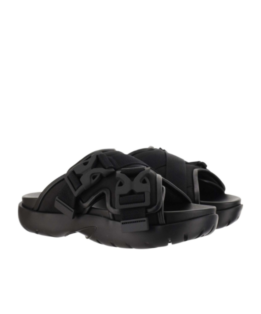 Bottega Veneta Luxurious Leather And Raffia Slides For Effortless Sophistication In Black