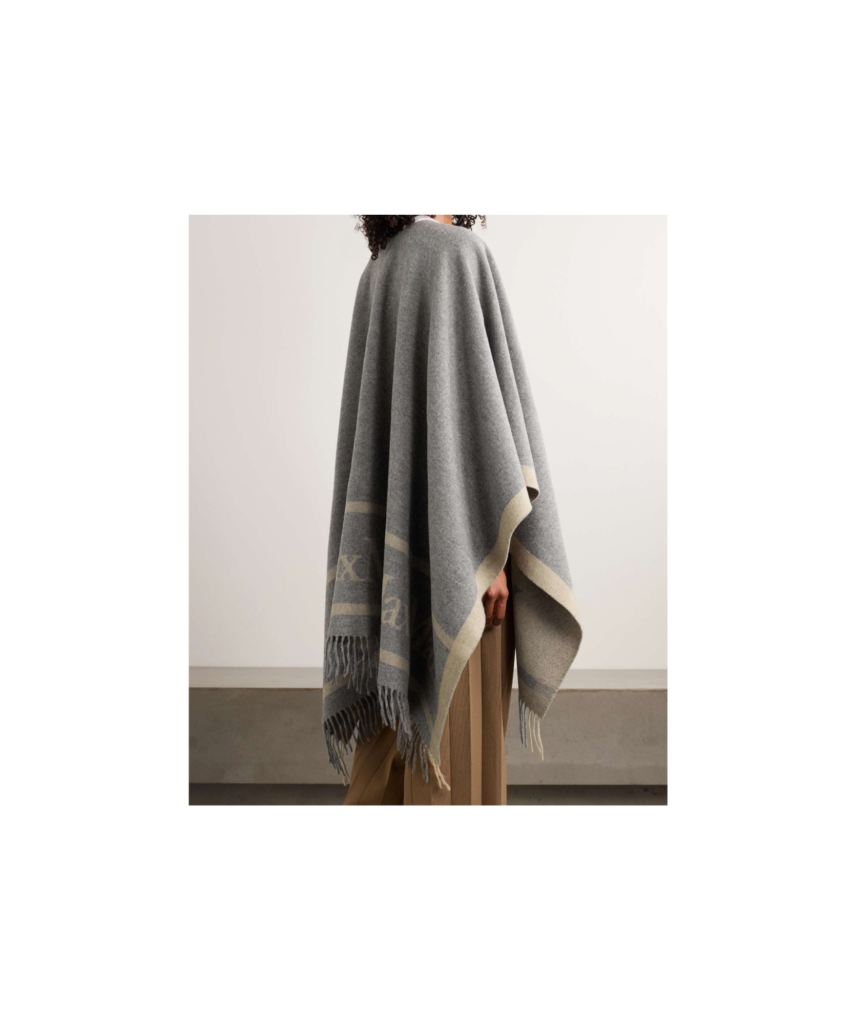 Max Mara Fringed Scarf In Gray