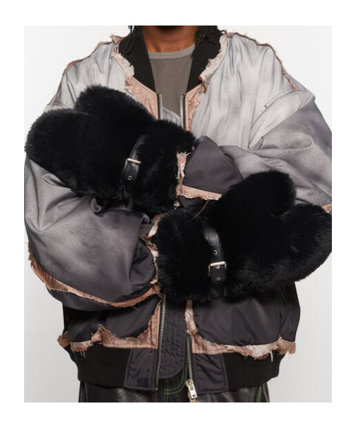 Acne Studios Fluffy Buckle Mittens In Black