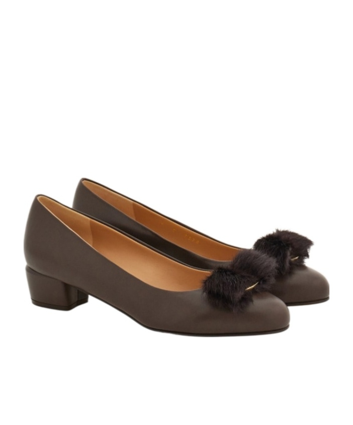 Ferragamo 30mm Vara Bow Block-heel Pumps In Black