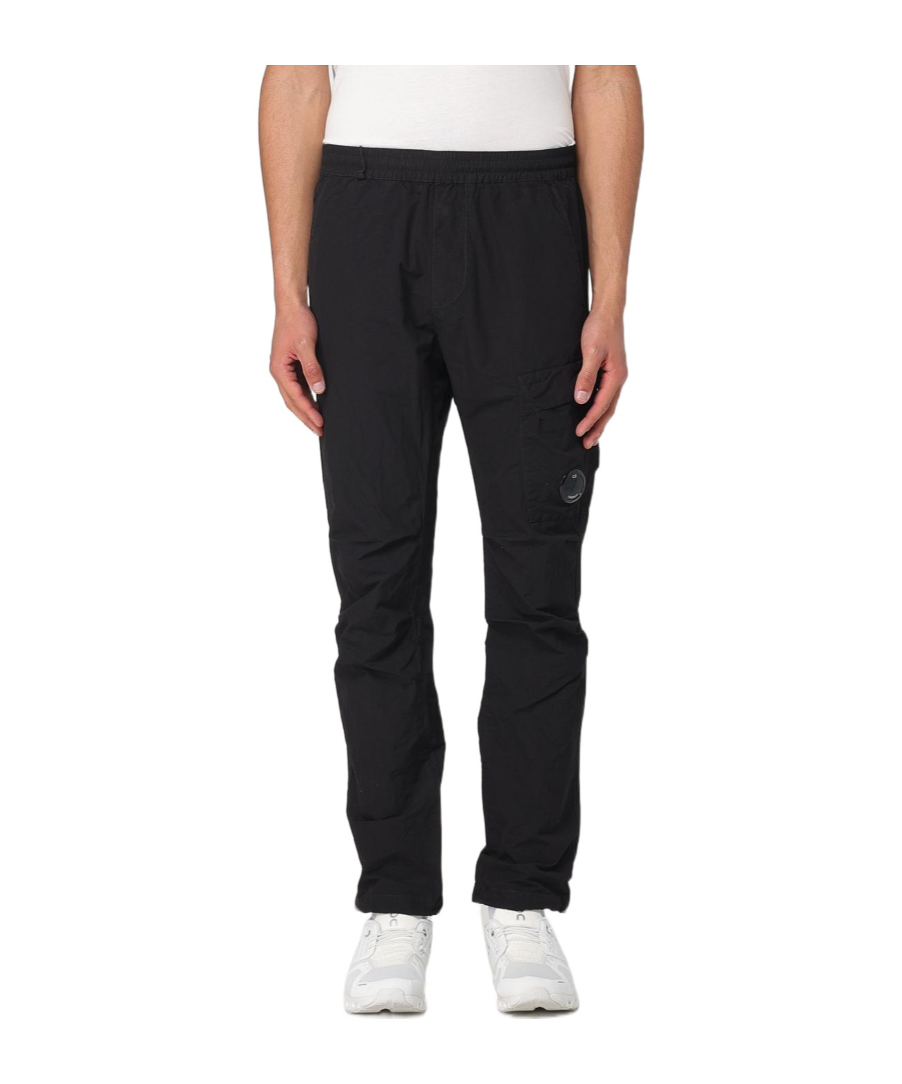 C.p. Company Lens-detail Cargo Pants In Black