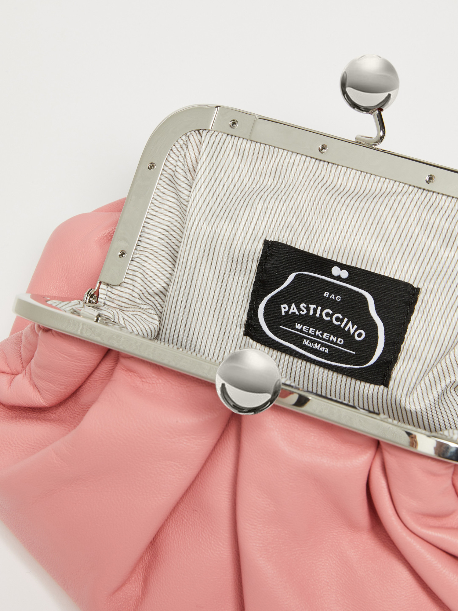 Weekend Max Mara Pasticcino Logo Shoulder Bag In Pink