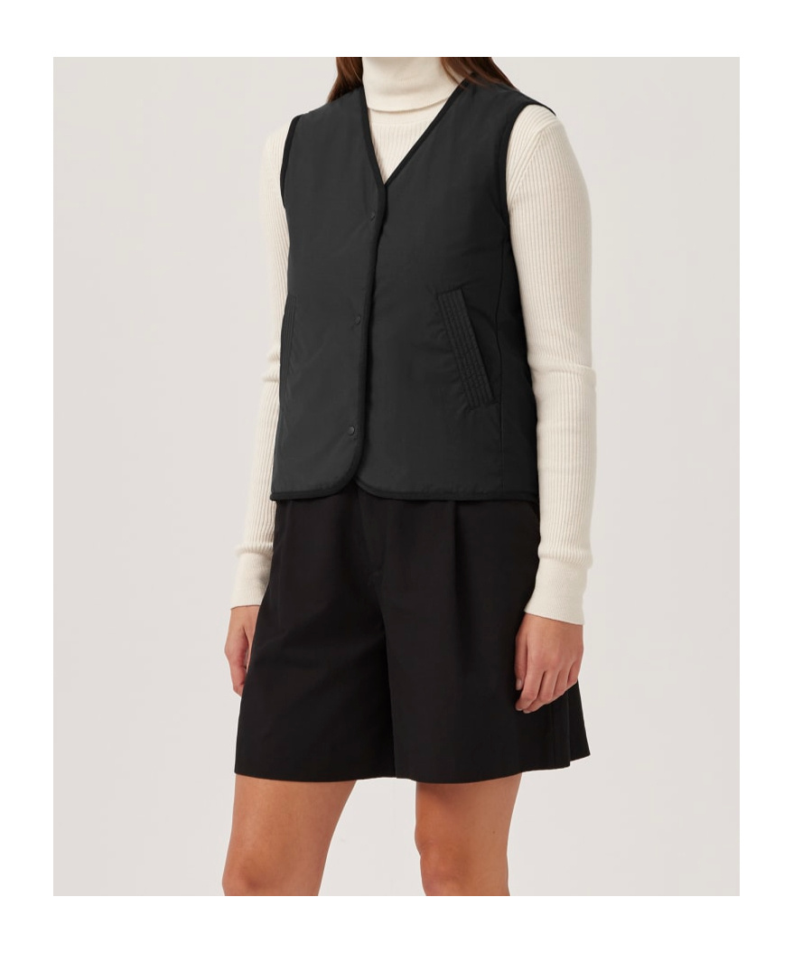 Canada Goose Jackets In Black