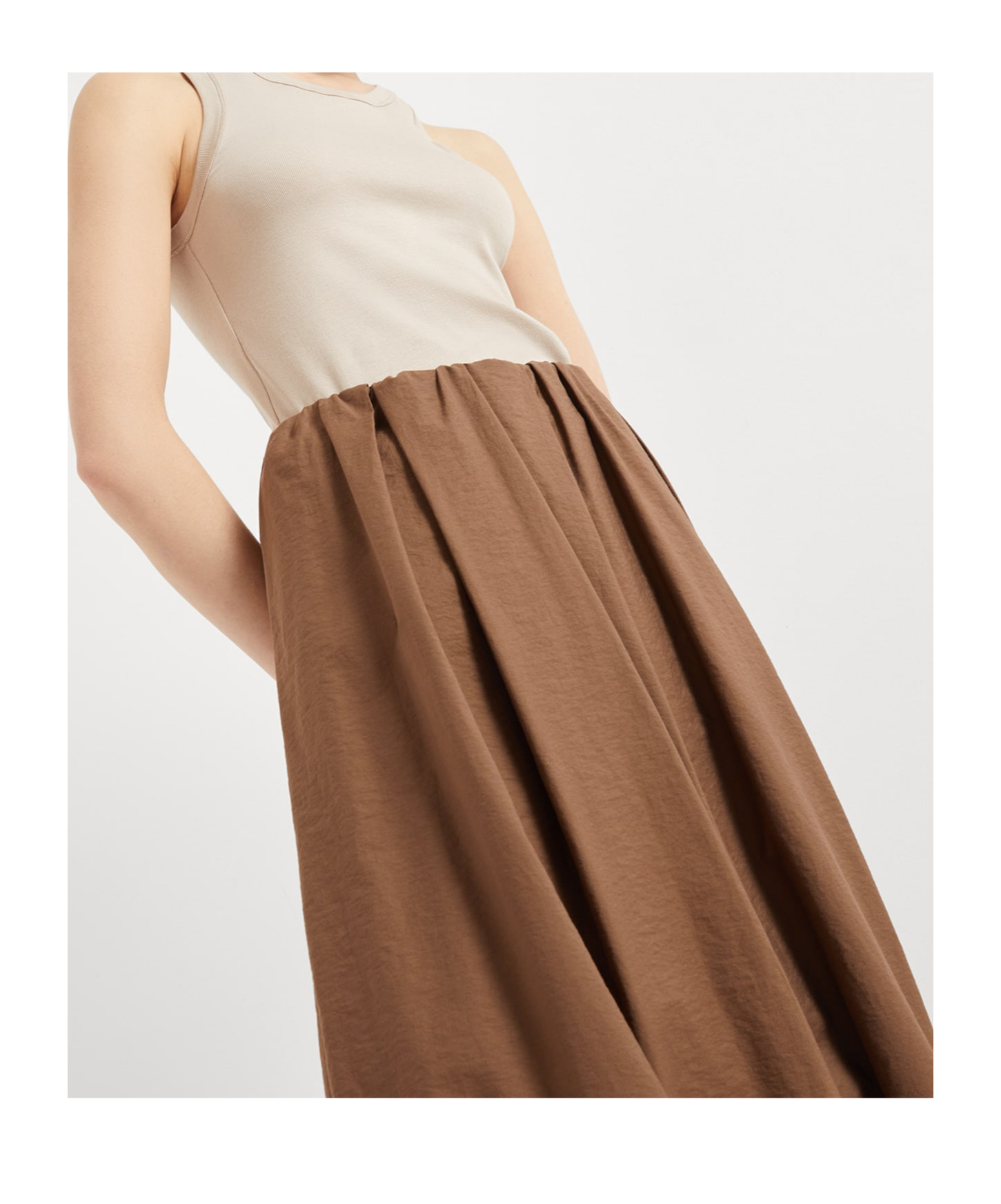 Brunello Cucinelli Cotton Blend Pleated Midi Skirt With Elastic Waistband In Brown