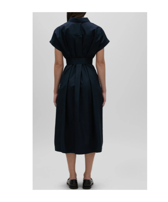 Aspesi A Long Dress With A Belt In Black