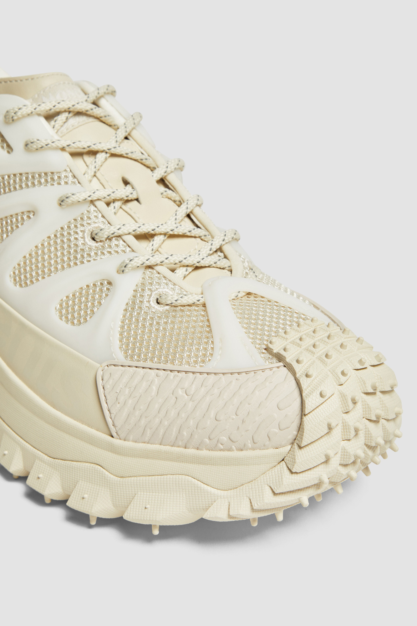 Moncler X Salehe Bembury Trailgrip Amoeba Sneakers In White