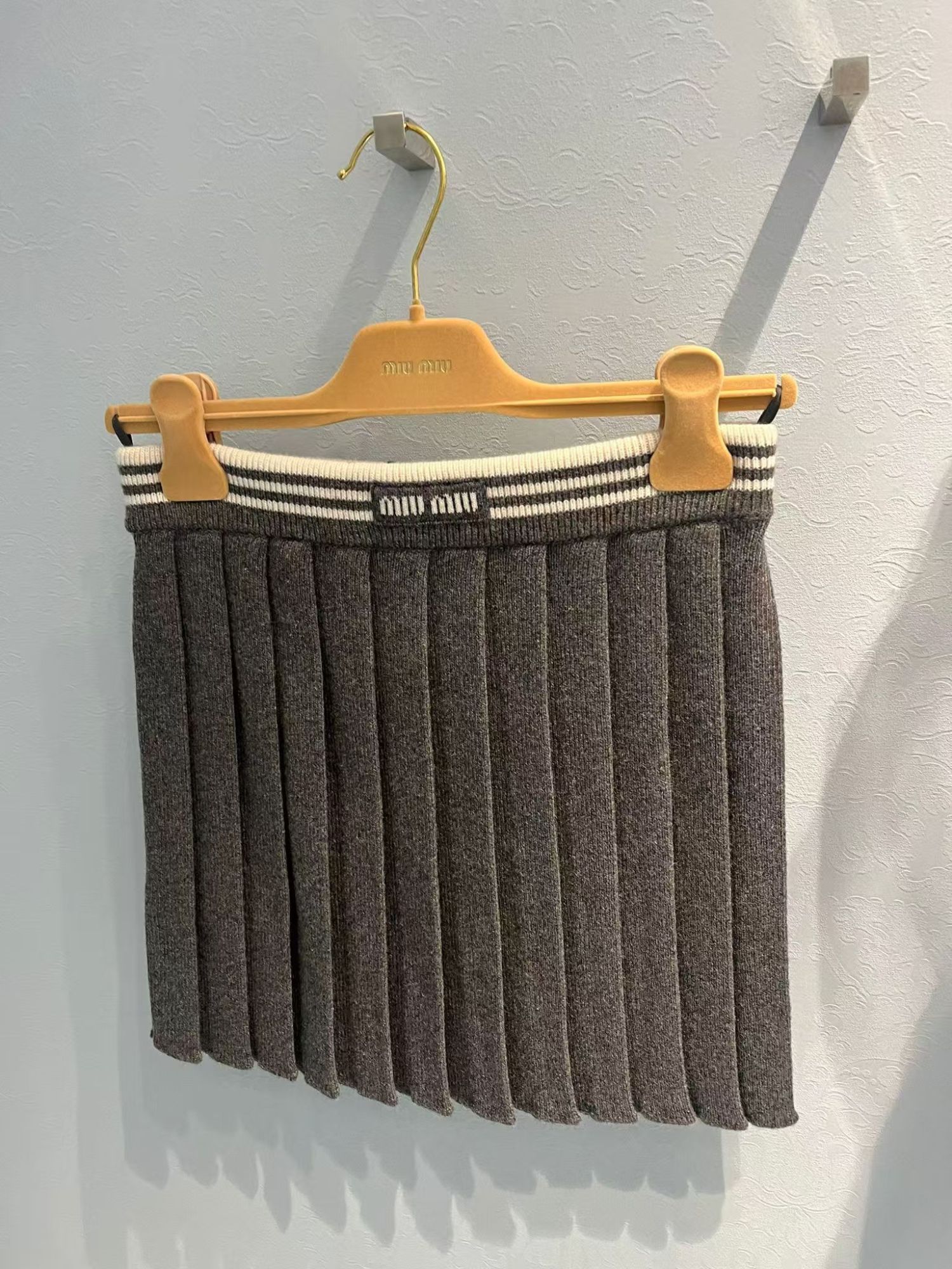 Miu Miu Logo Logo Knitted Skirt In Gray