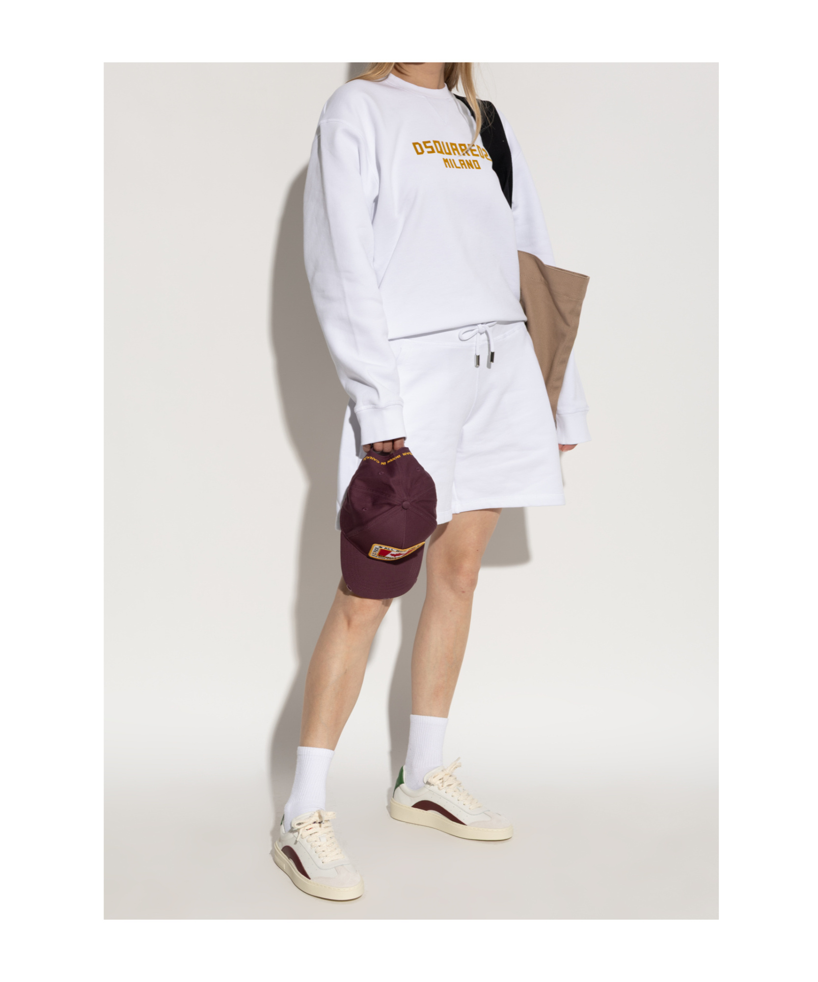 Dsquared2 Round Toe Low Top Sneakers