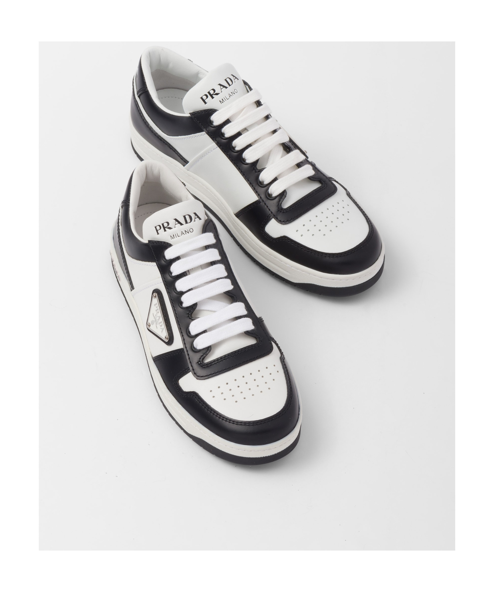 Prada Downtown Sneaker Aus Perforiertem Leder In White