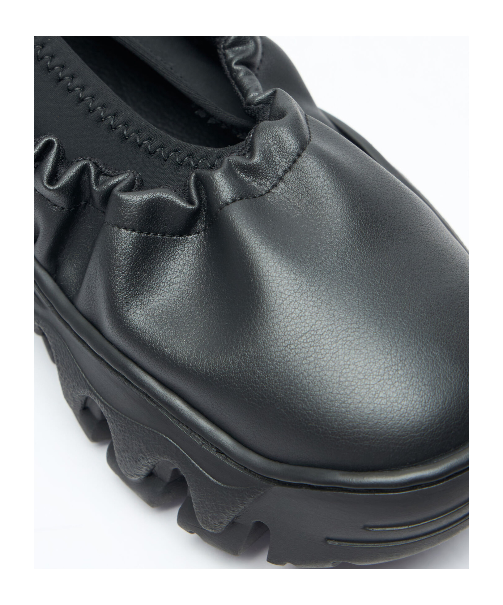 Rombaut Aura Round-headed Platform Soles In Black