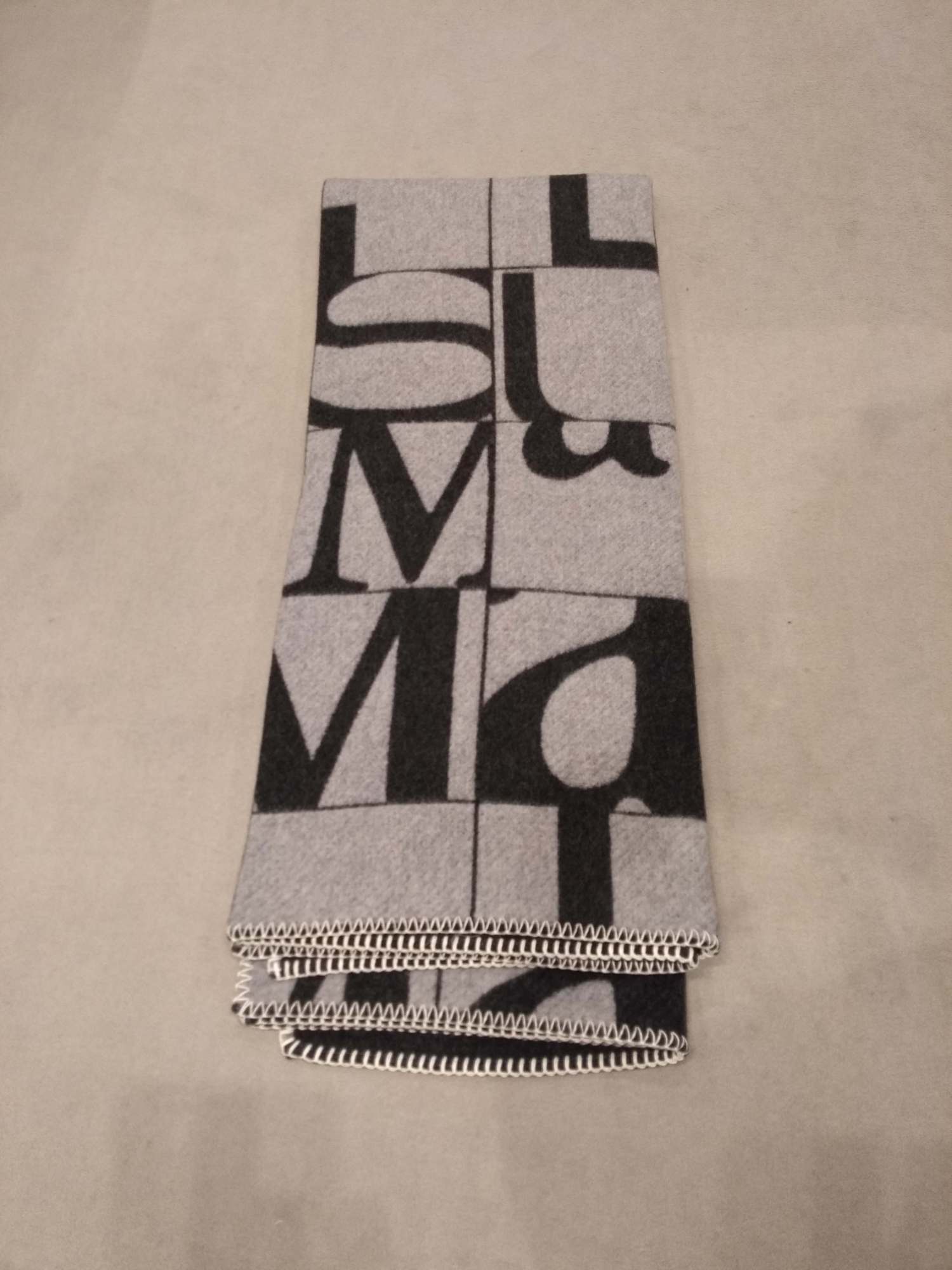 Max Mara Pattern Scarf In Nude