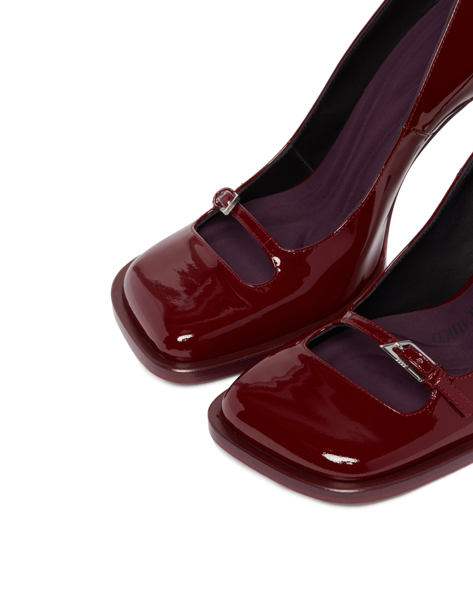 Attico Mia 95 Patent Leather Pumps In Burgundy