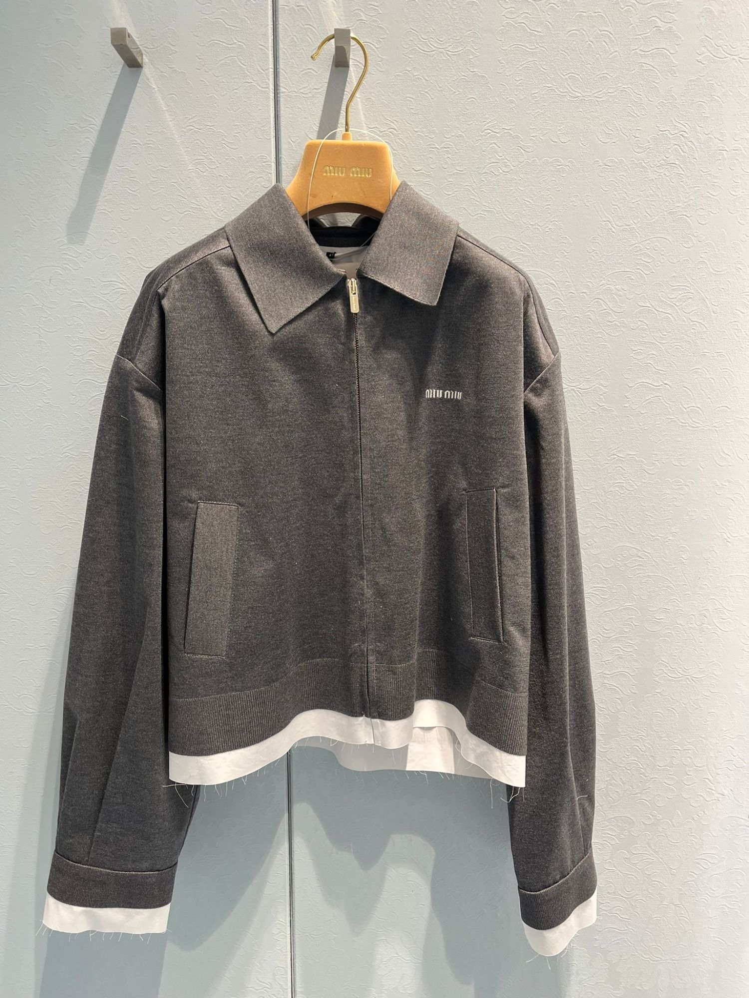 Miu Miu Logo Lapel Casual Jacket In Black