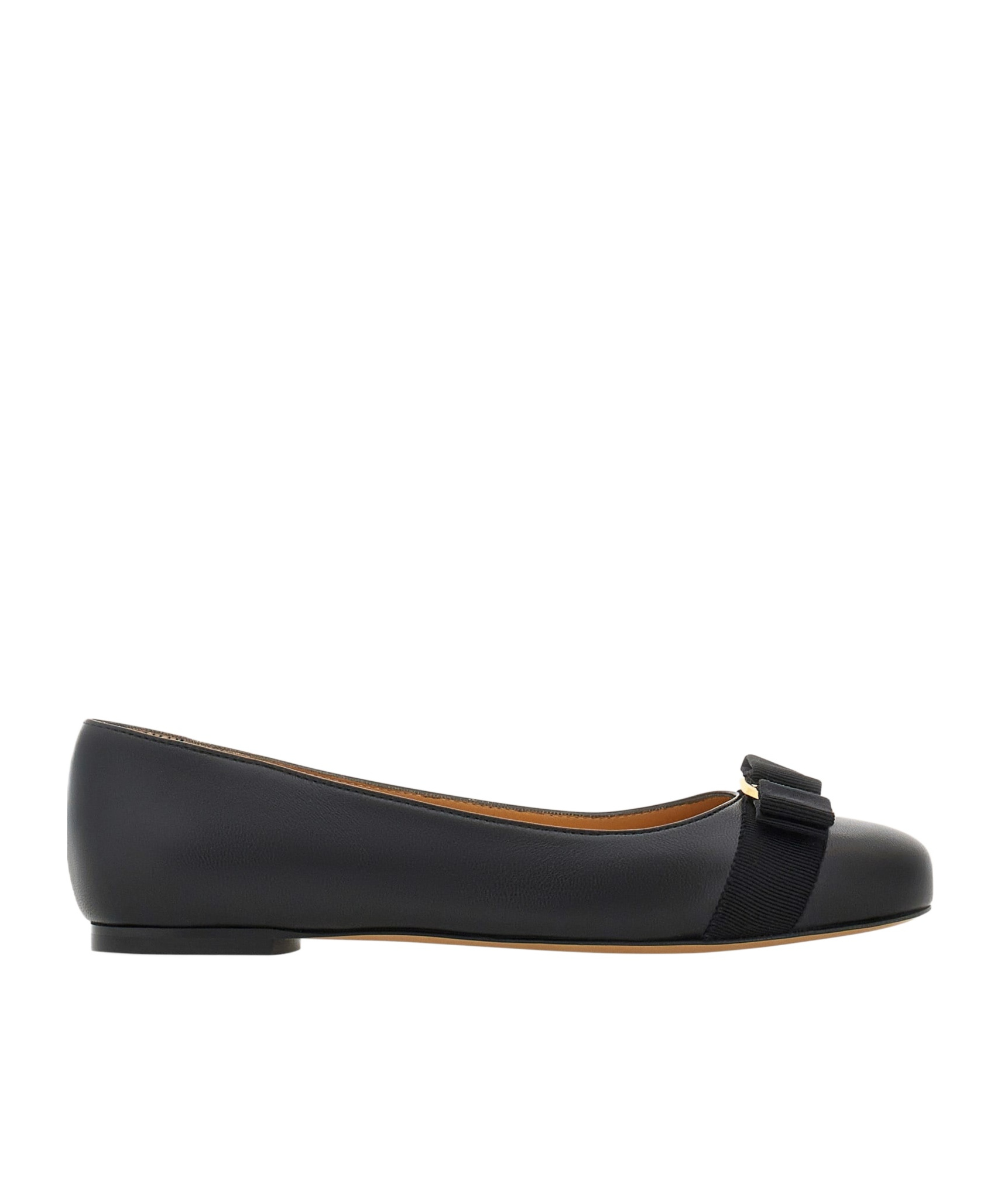 Ferragamo Varina Bow-embellished Patent-leather Ballet Flats In Black