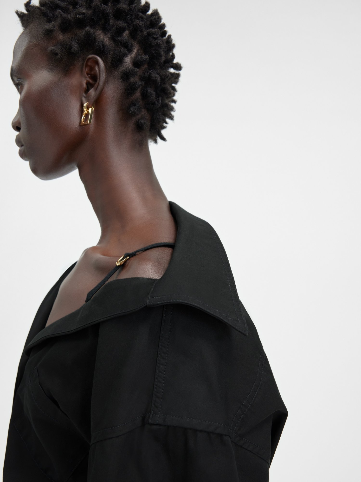 Jacquemus Asymmetric Mini Shirt Dress In Black