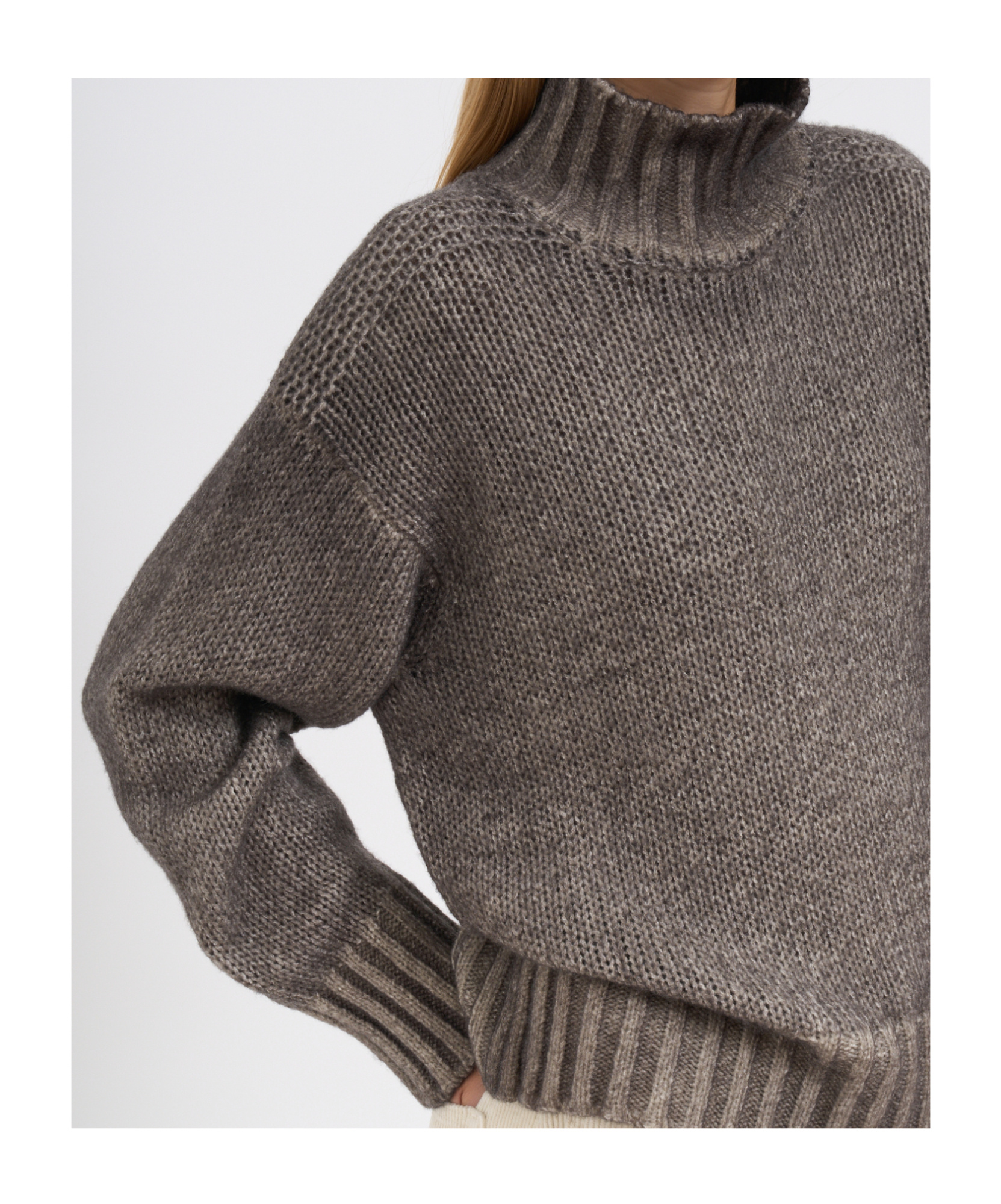 Avant Toi High-neck Ribbed Sweater In Brown