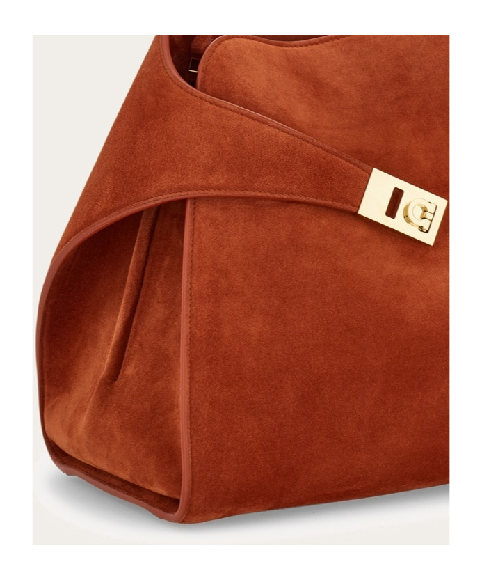 Ferragamo Large Soft Hug Shoulder Bag In Brick