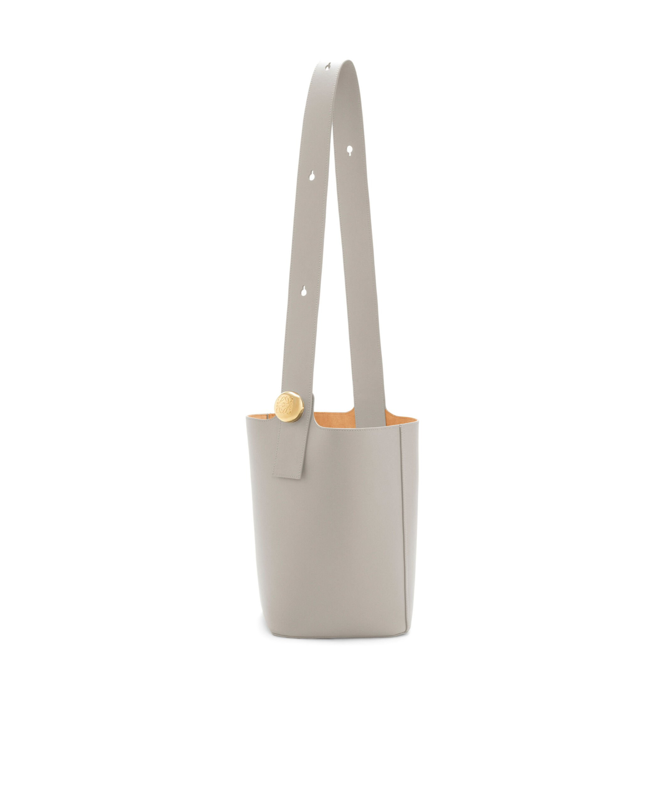 Loewe Pebble Bucket Medium Shoulder Bag In Gray