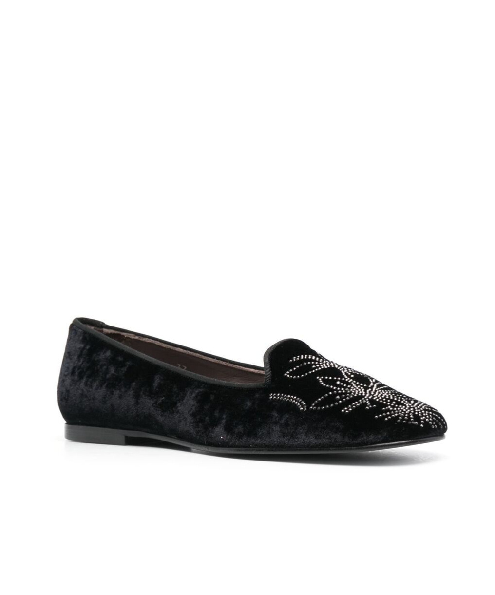 Castaã±er Round-toe Flat Shoes In Black