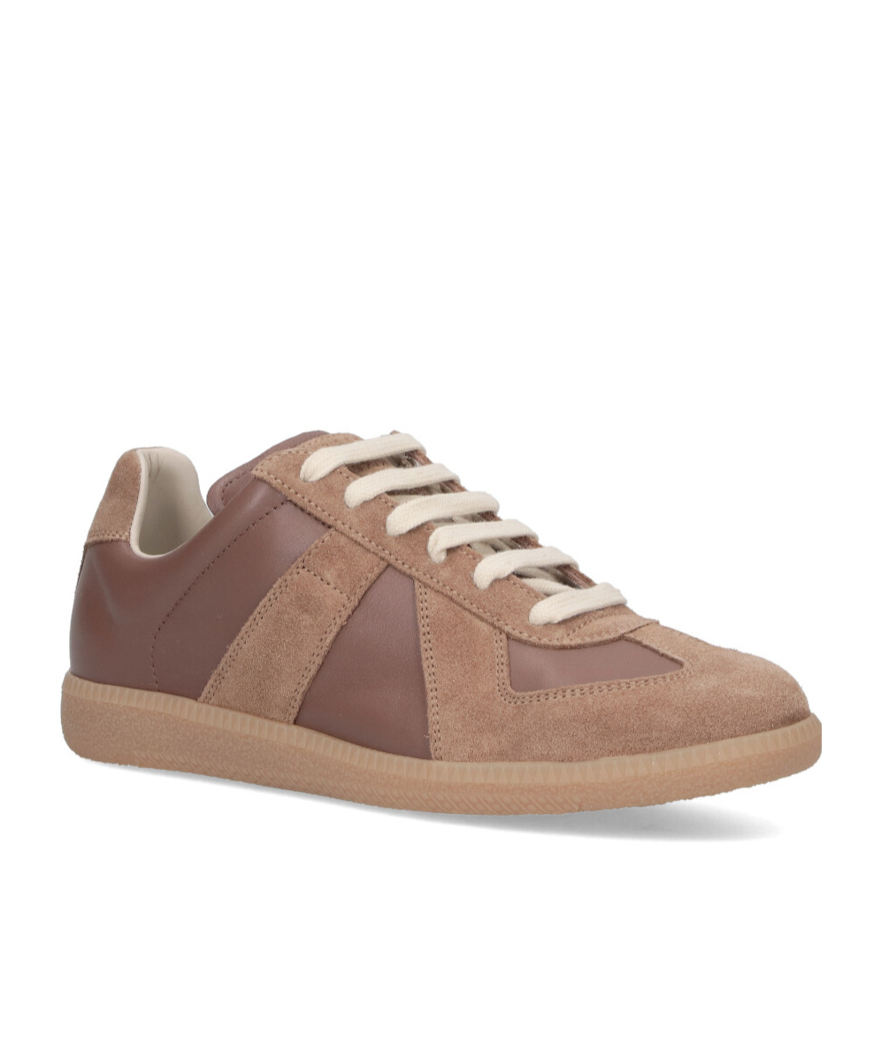 Maison Margiela Contemporary Low Top Sneakers With Contrast Stitching In Multi