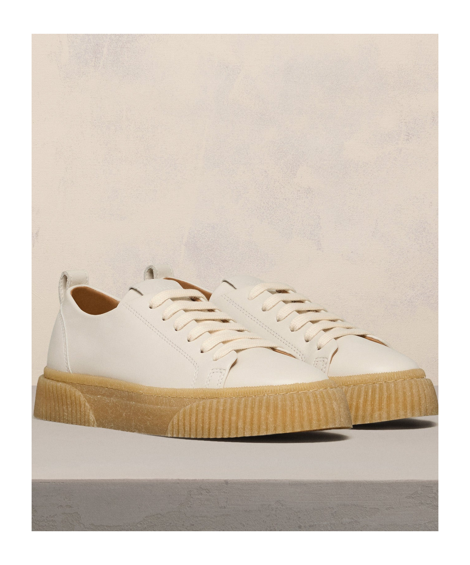 Ami Alexandre Mattiussi Lace-up Sneakers White In Nude