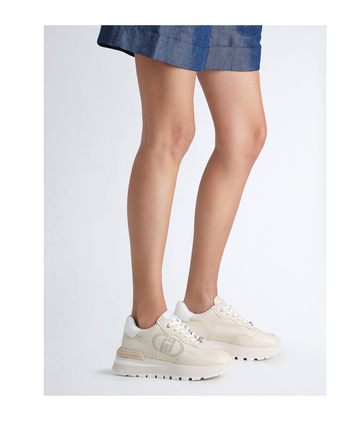 Liu •jo Round-head Sneakers In White