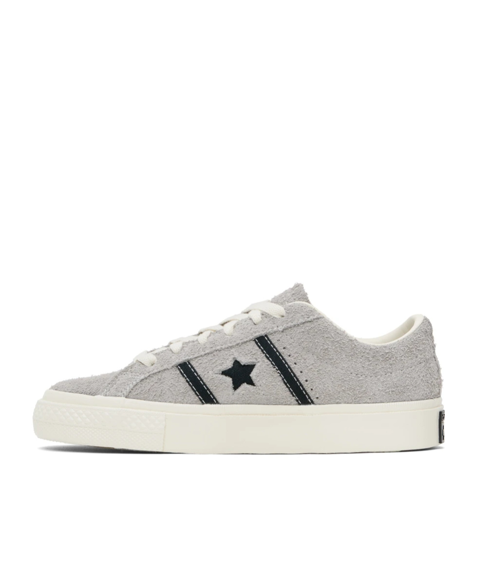 Converse One Star Academy Pro Low-cut Casual Sneakers In White