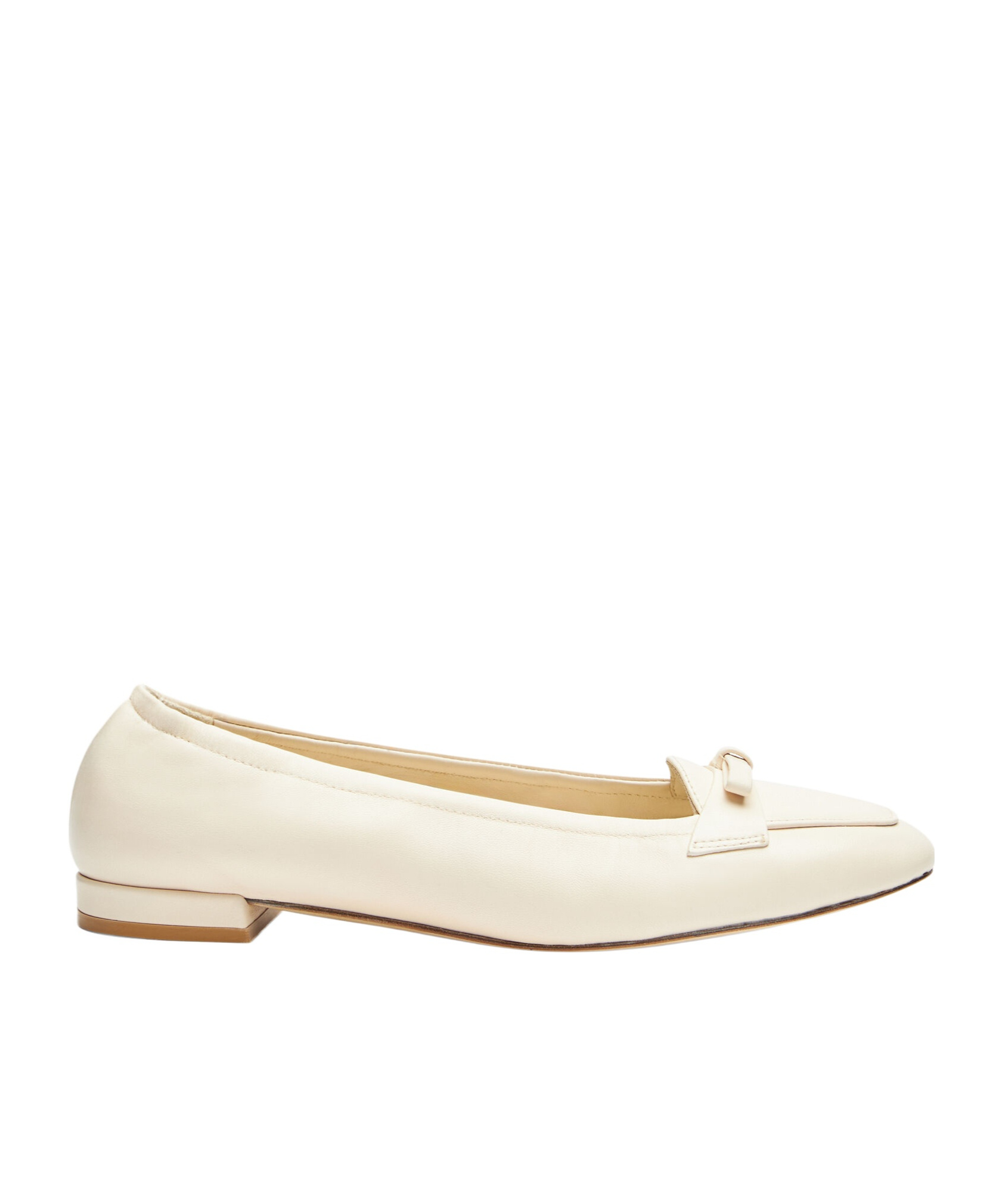 Stuart Weitzman Tully Ballet Shoes In White