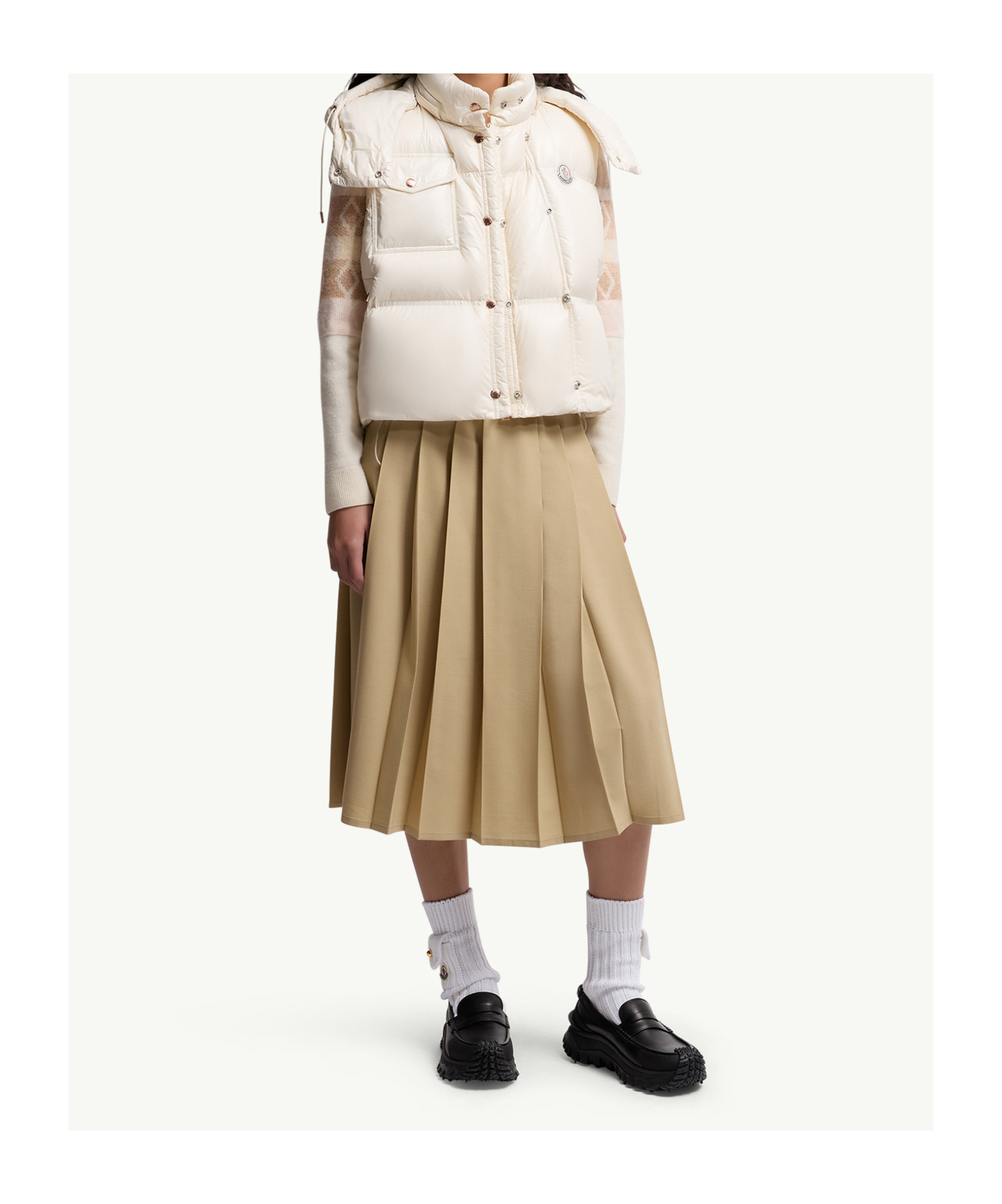 Moncler Pario Sleeveless Down Jacket In Neutral