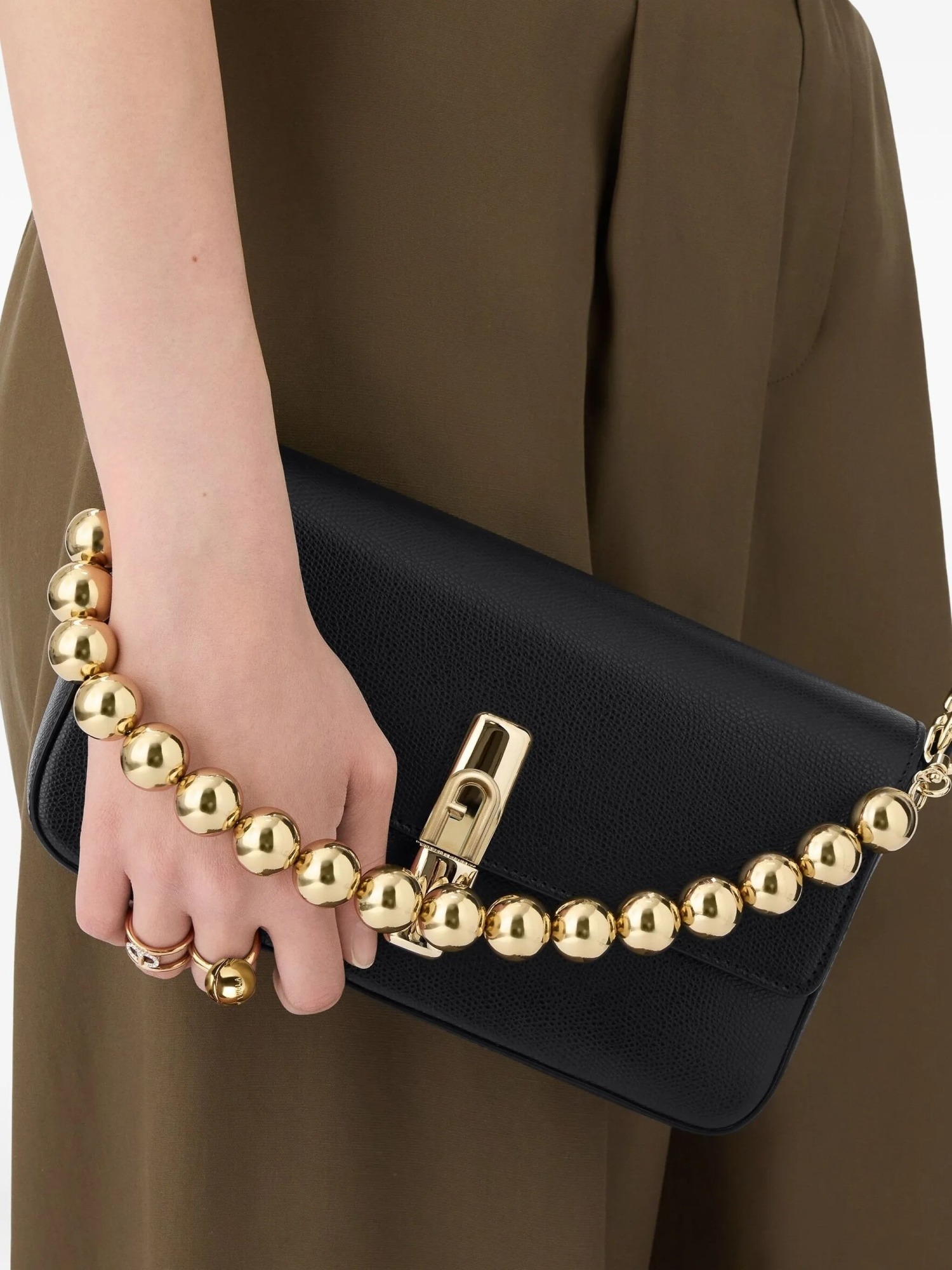 Furla Iride Clasp-fastening Leather Shoulder Bag In Black