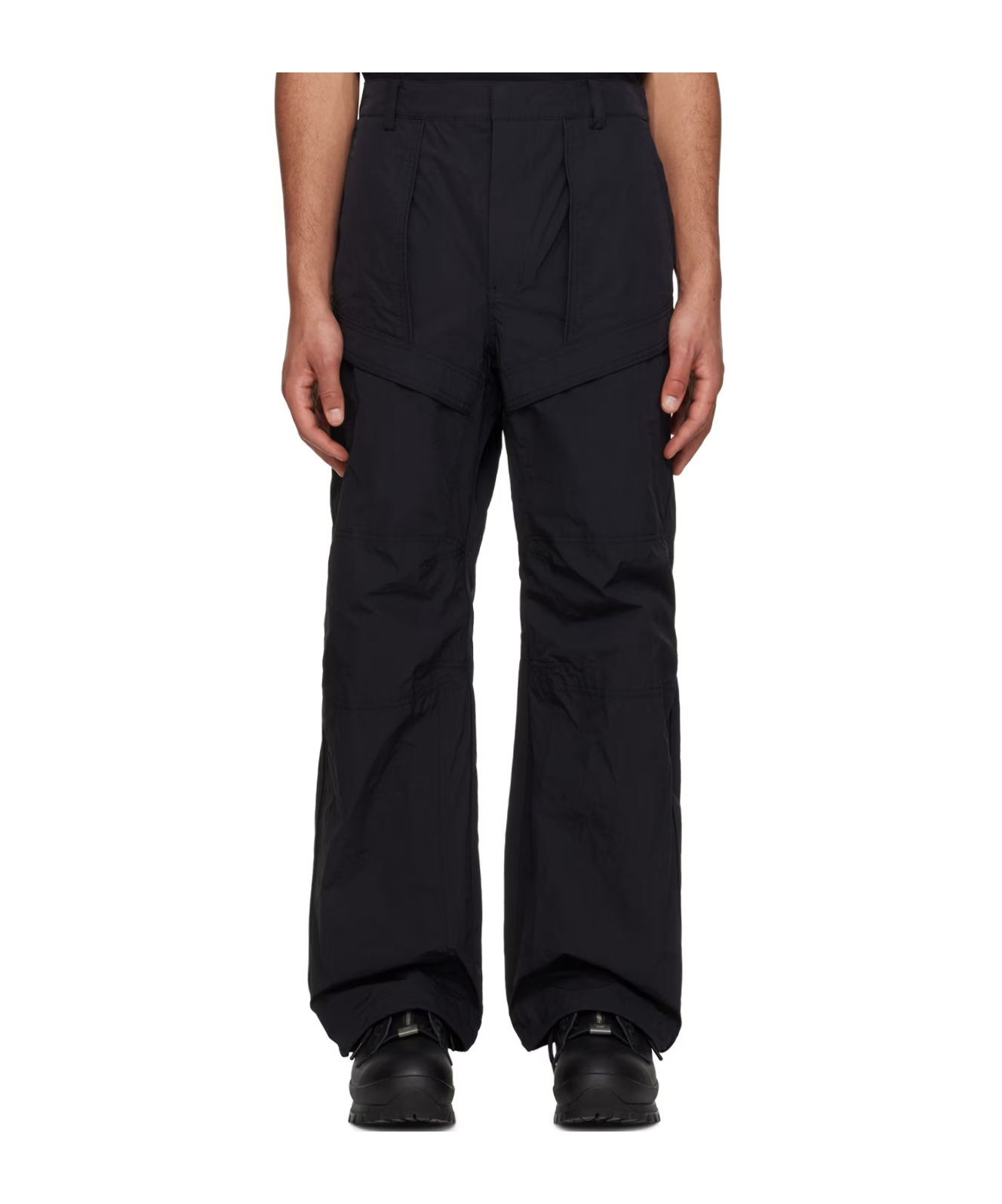 Juunj Black Paneled Trousers In Black