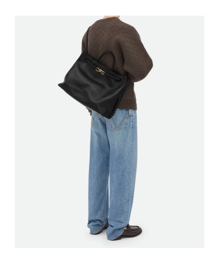 Bottega Veneta Andiamo Large Leather Tote Bag In Black