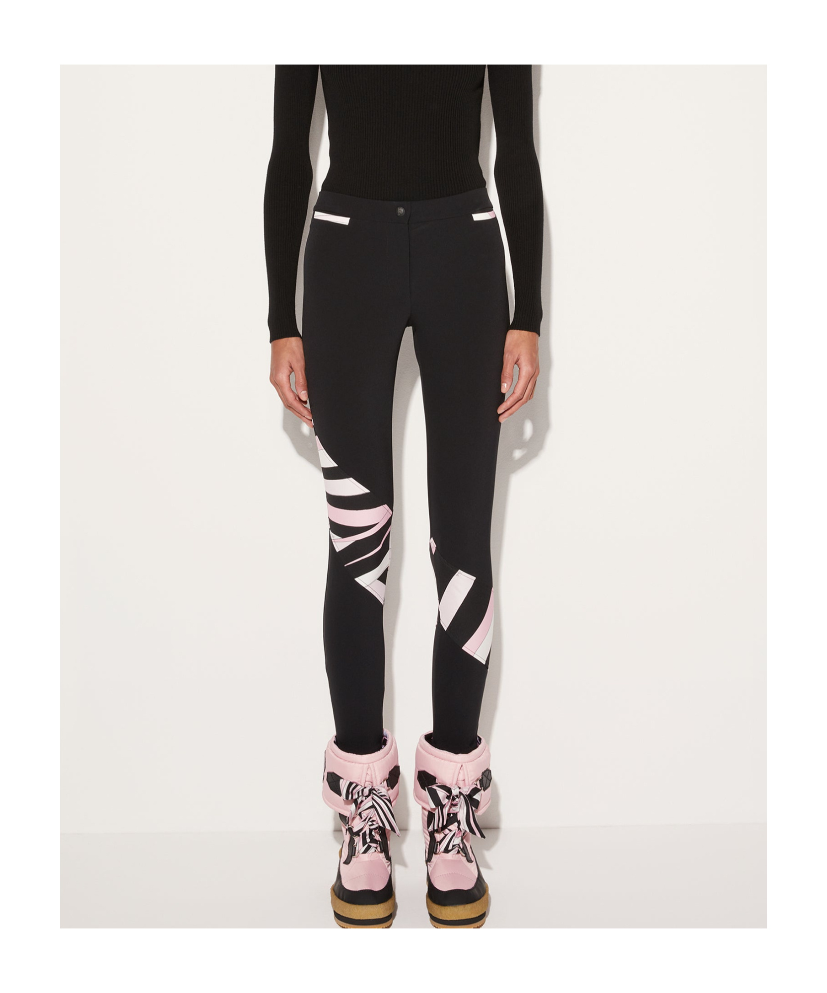 Pucci Patterned Casual Pants In Black