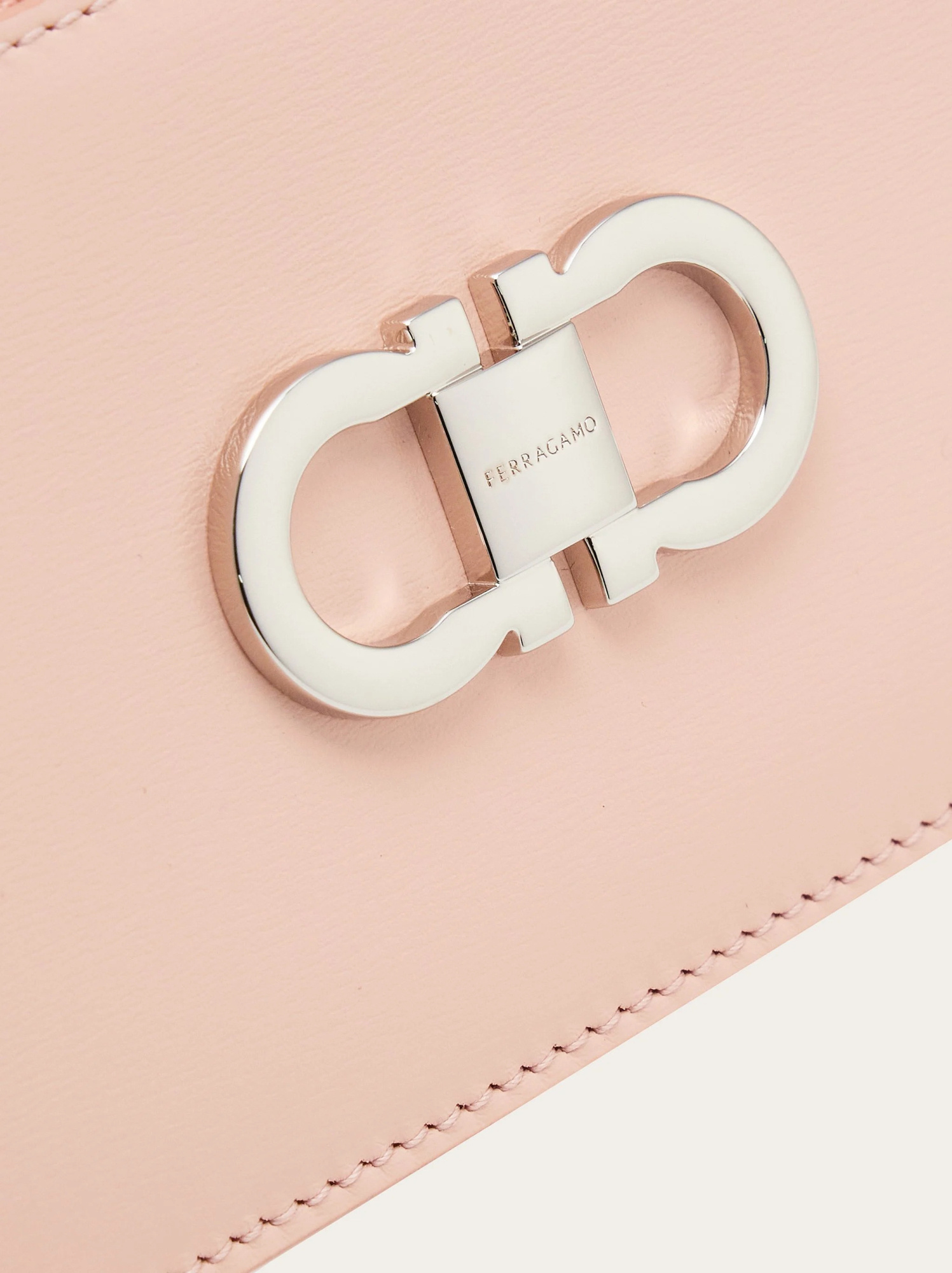 Ferragamo Signature Gancini Credit Card Holder In Nude