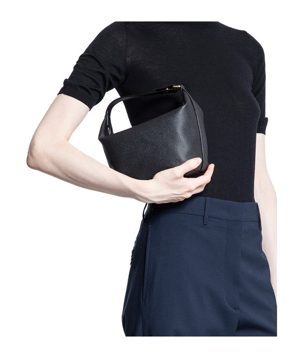 Valextra Zipper Shoulder Bag In Black