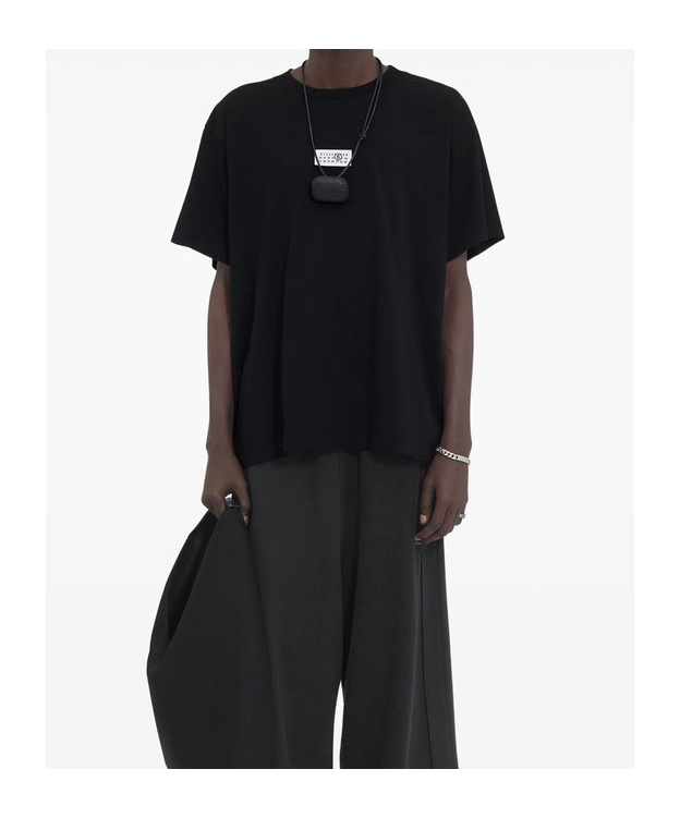 Mm6 Maison Margiela Mm6 By Maison Margiela Relaxed-fit Black Cotton T-shirt With Front Logo Patch